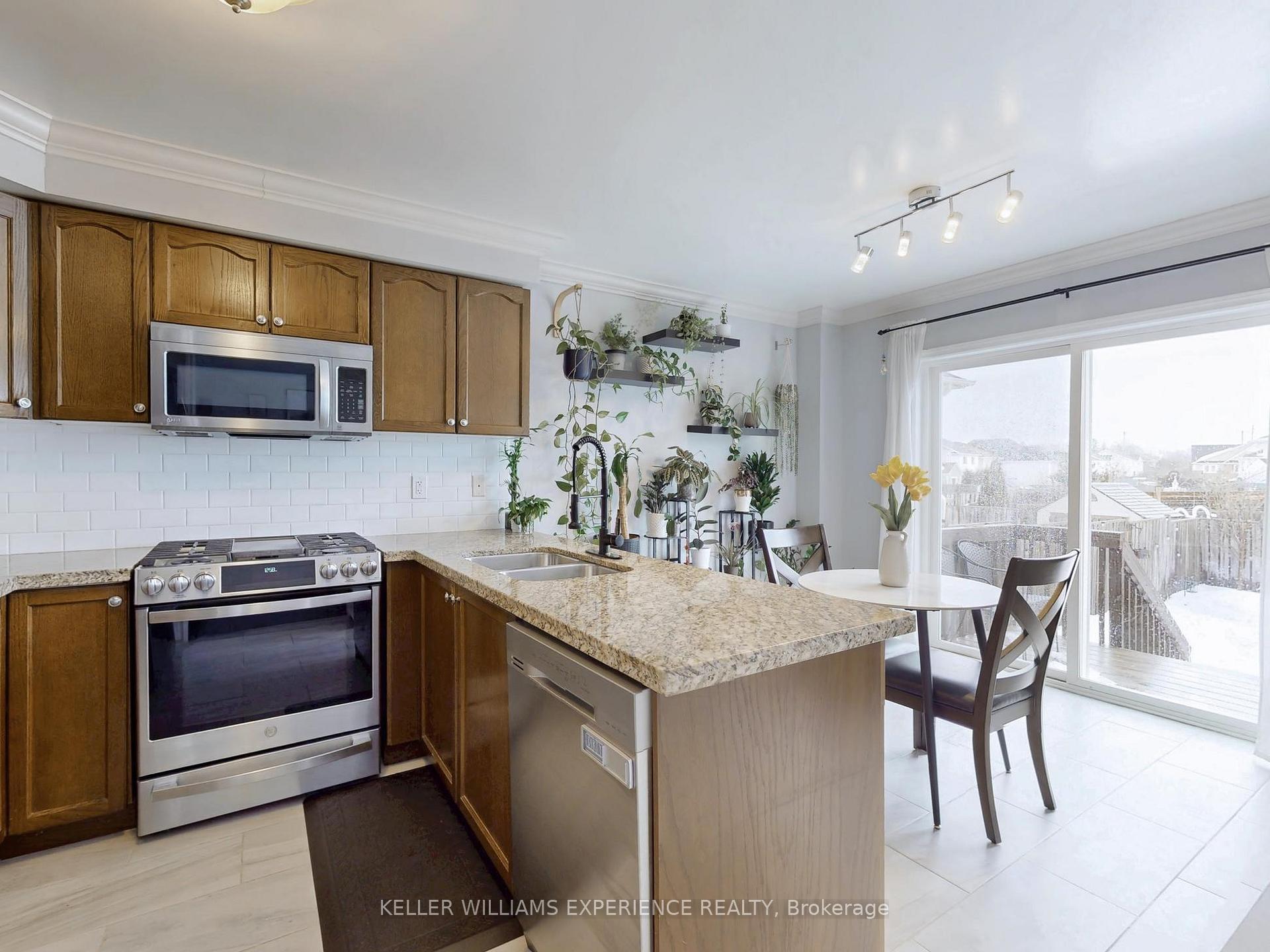 Photo 11 of 1201 Stire Street, Oshawa, Pinecrest — HOMEH