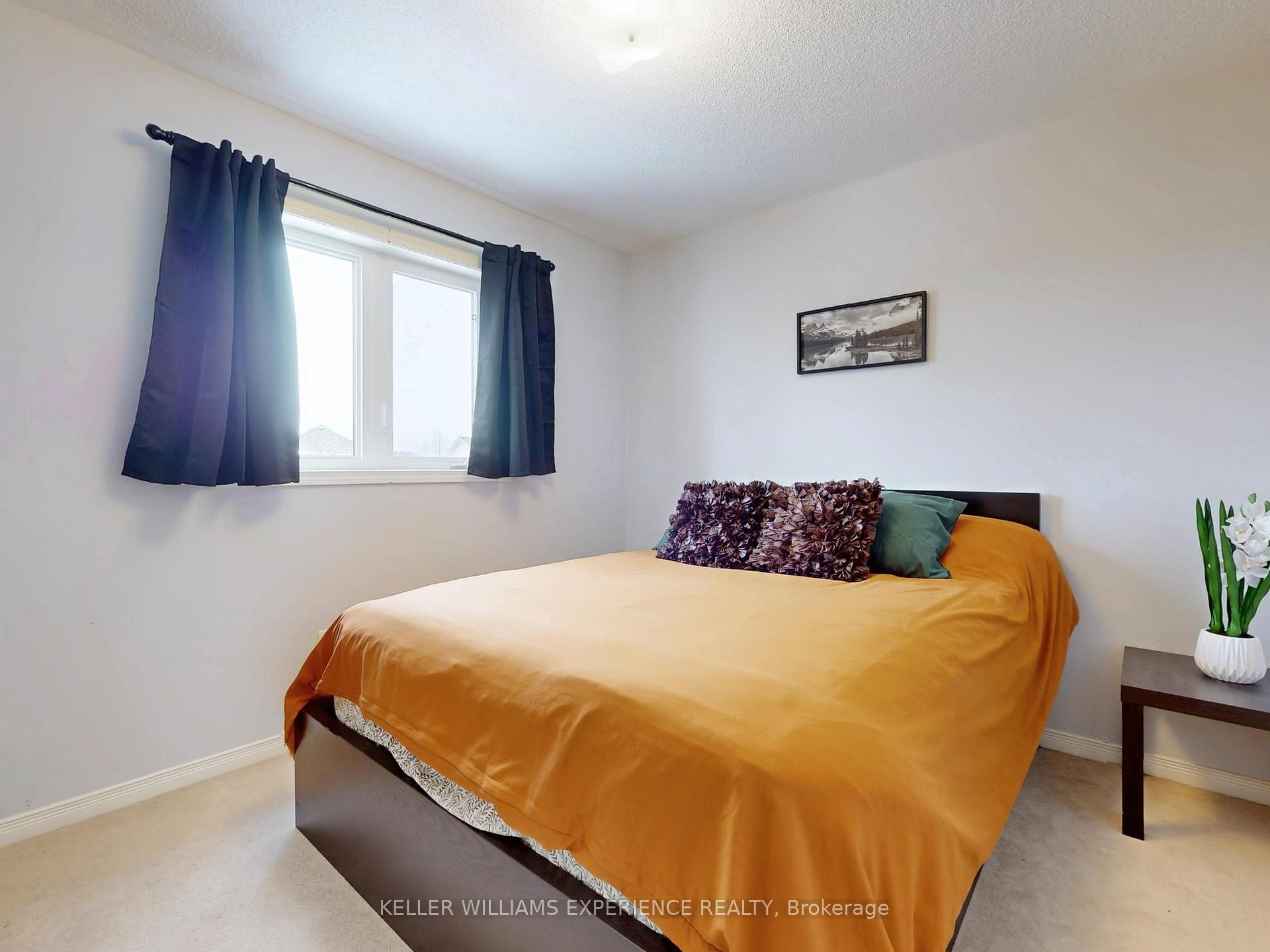 Photo 18 of 1201 Stire Street, Oshawa, Pinecrest — HOMEH