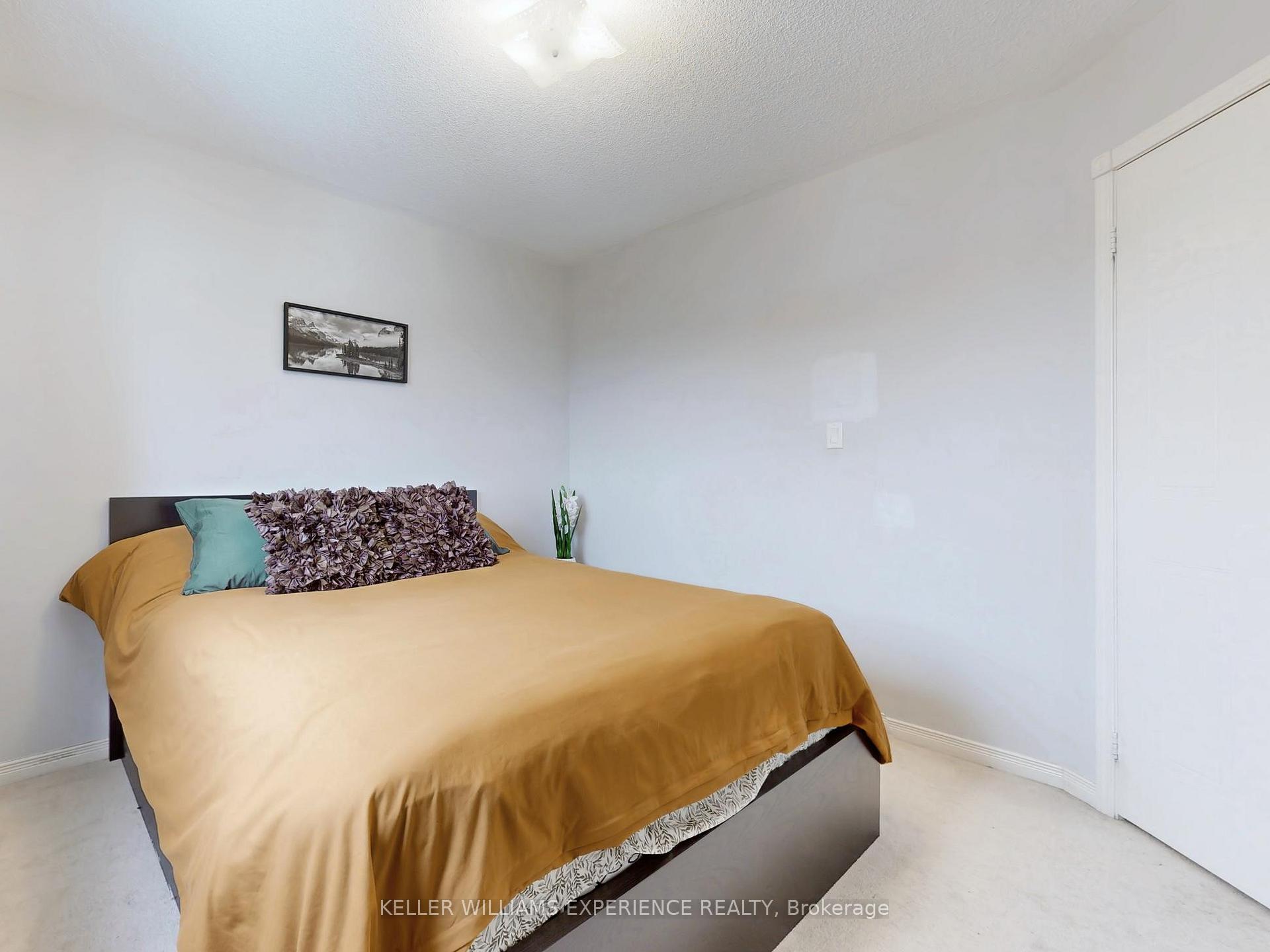 Photo 19 of 1201 Stire Street, Oshawa, Pinecrest — HOMEH