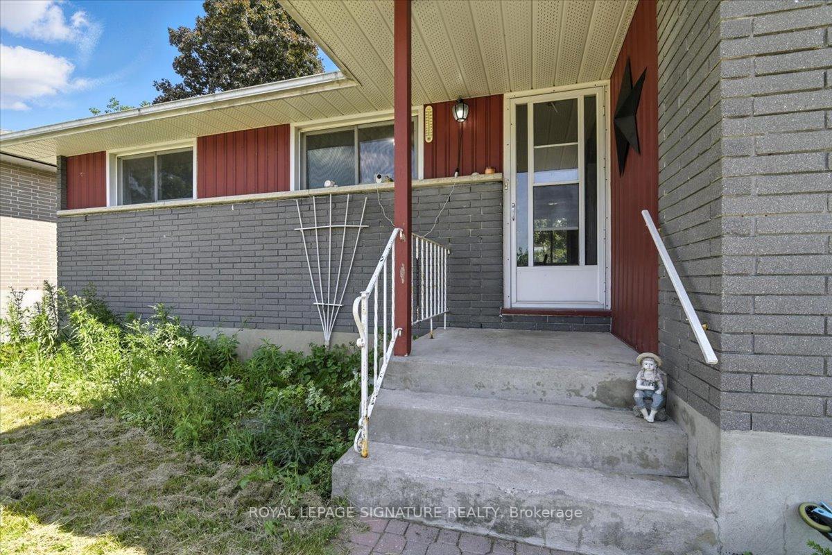 Photo 5 of 505 Raymond Street, Peterborough, Northcrest Ward 5 — HOMEH