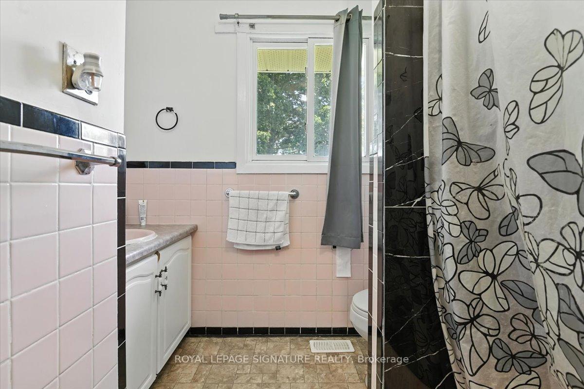 Photo 10 of 505 Raymond Street, Peterborough, Northcrest Ward 5 — HOMEH