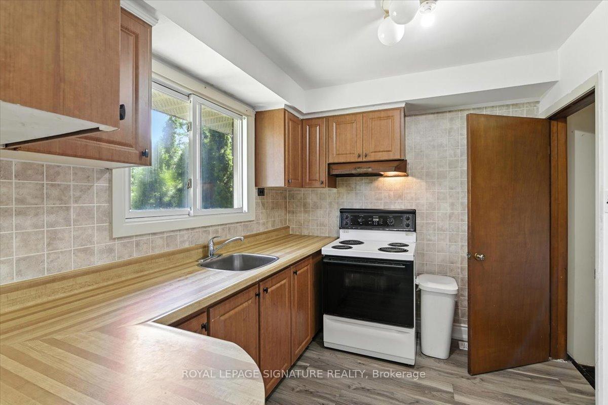 Photo 11 of 505 Raymond Street, Peterborough, Northcrest Ward 5 — HOMEH