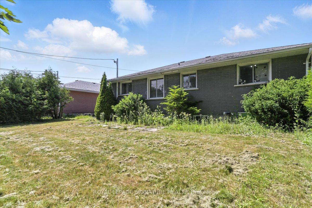 Photo 35 of 505 Raymond Street, Peterborough, Northcrest Ward 5 — HOMEH