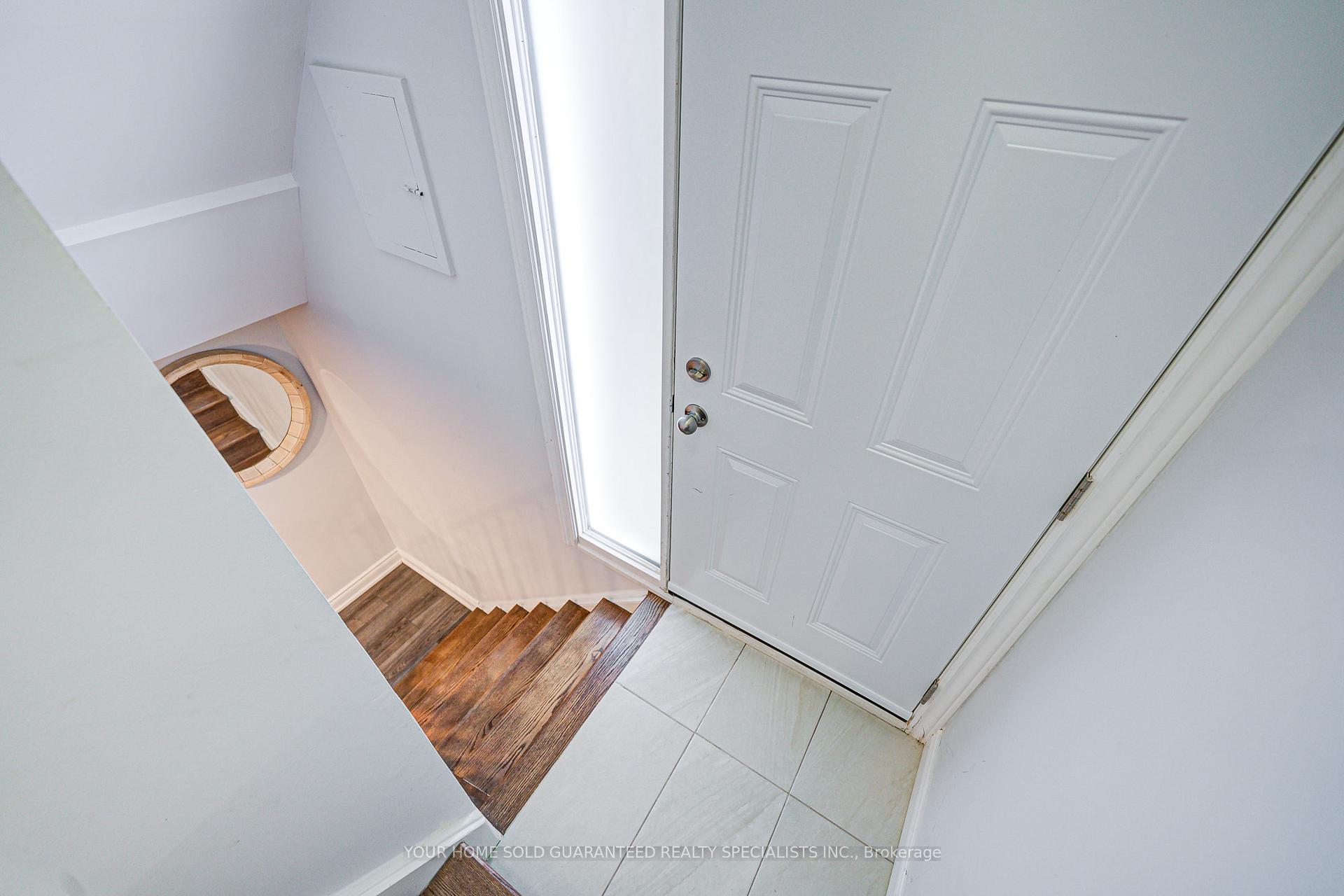 Photo 23 of 44 Davidson Road, Aurora, Aurora Highlands — HOMEH