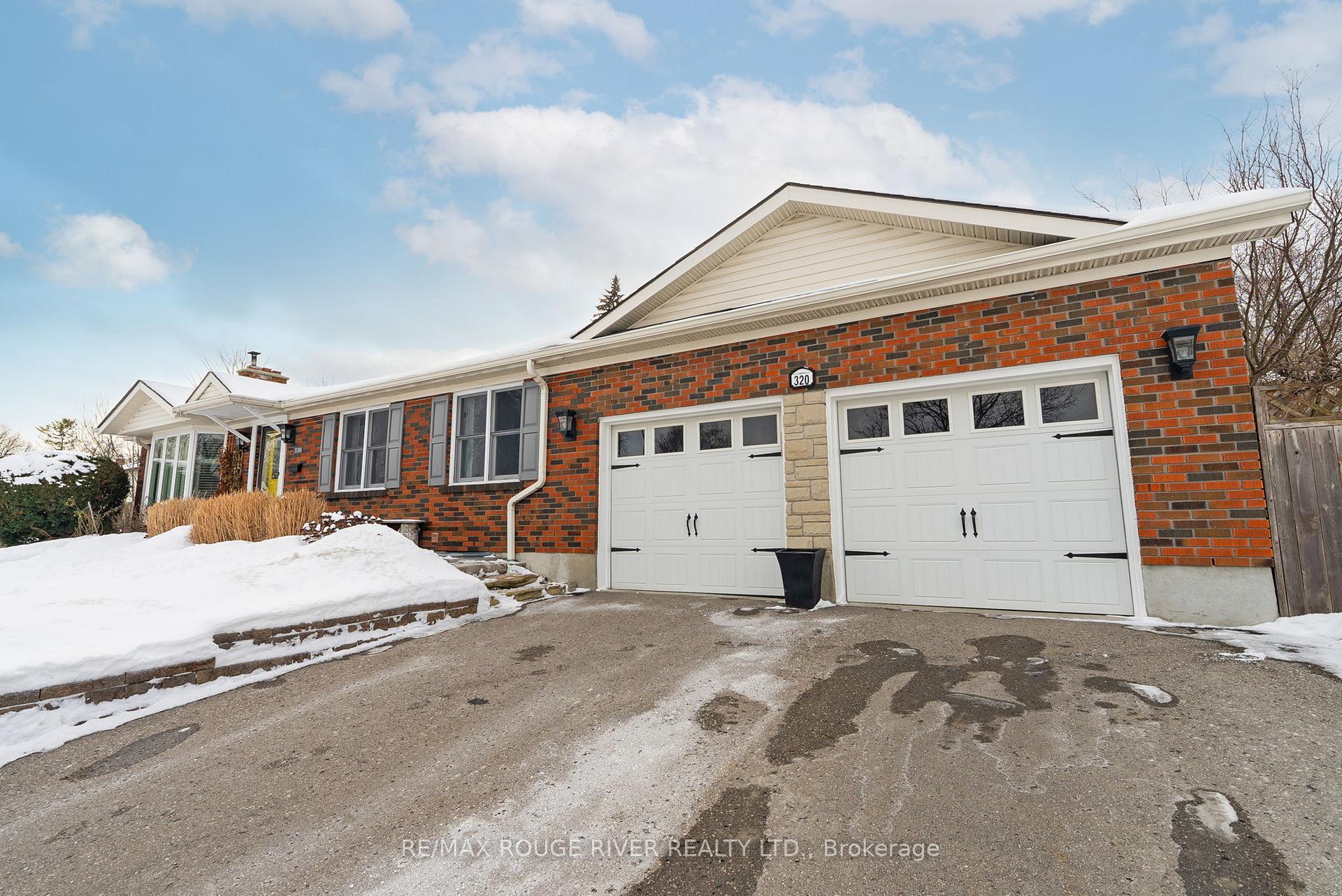 Photo 2 of 320 St. Lawrence Street, Whitby, Downtown Whitby — HOMEH