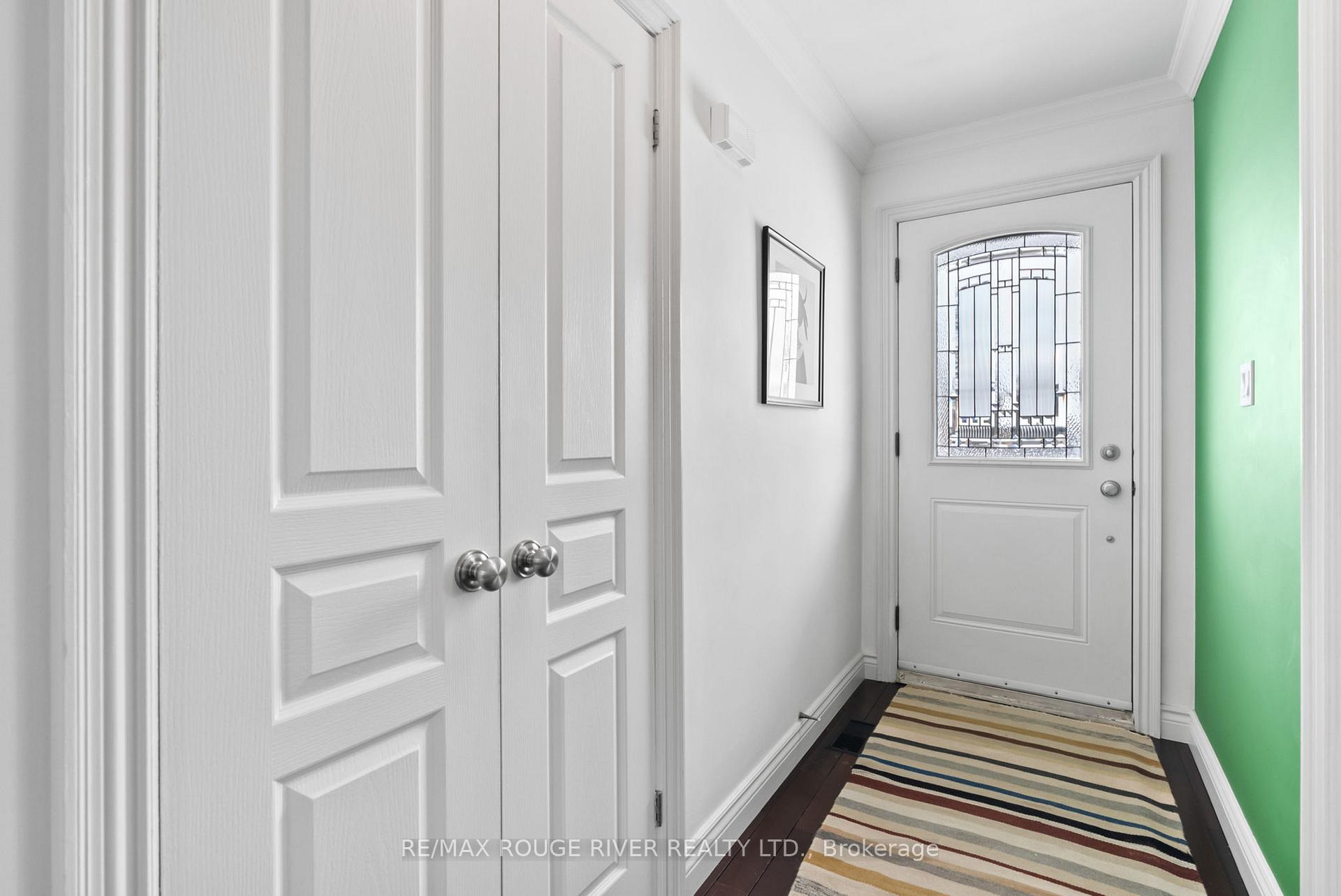 Photo 5 of 320 St. Lawrence Street, Whitby, Downtown Whitby — HOMEH