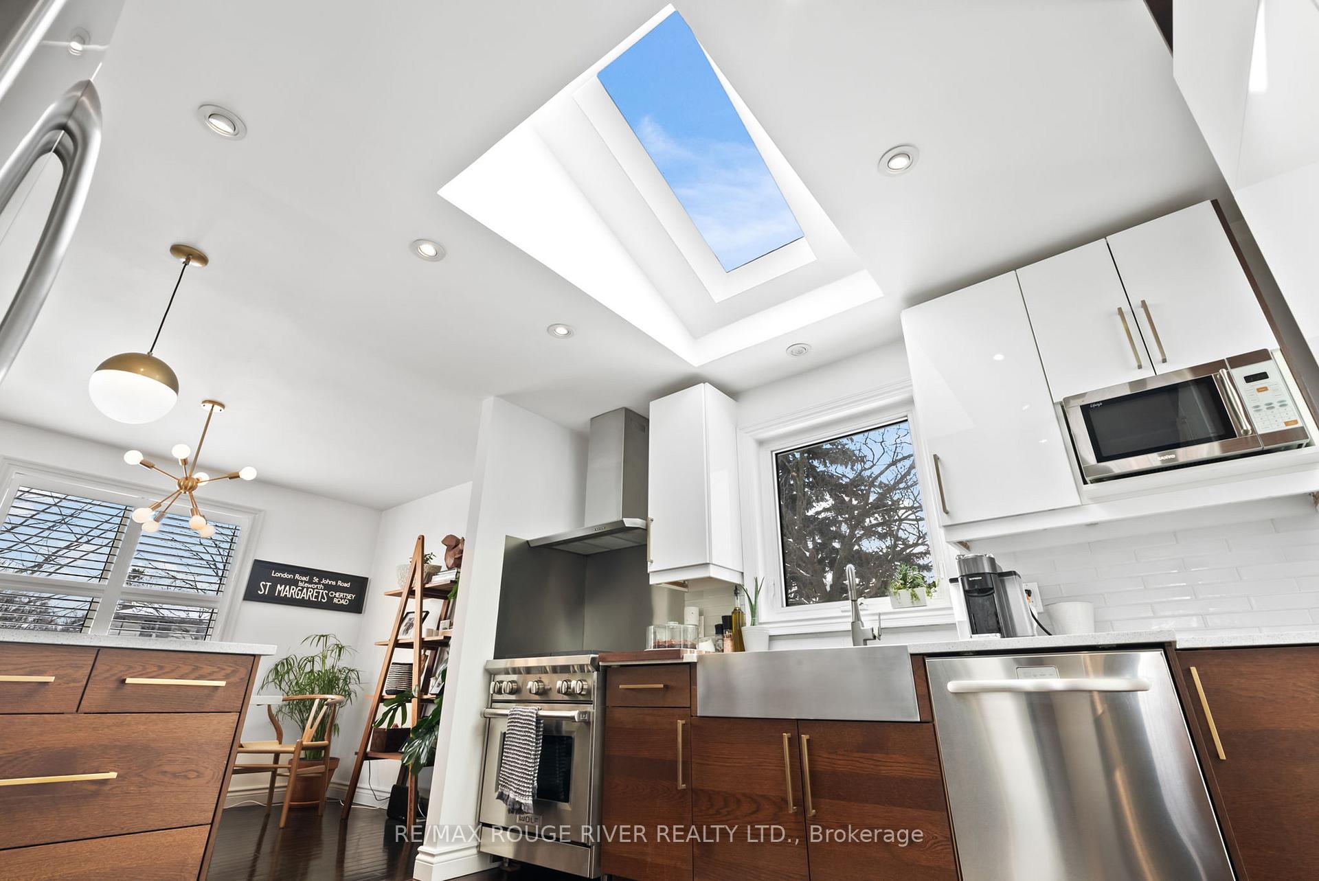 Photo 18 of 320 St. Lawrence Street, Whitby, Downtown Whitby — HOMEH