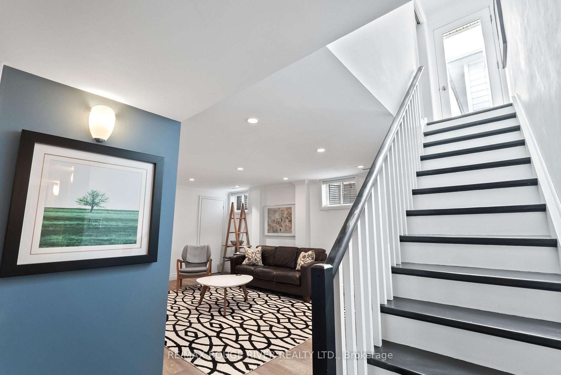 Photo 28 of 320 St. Lawrence Street, Whitby, Downtown Whitby — HOMEH