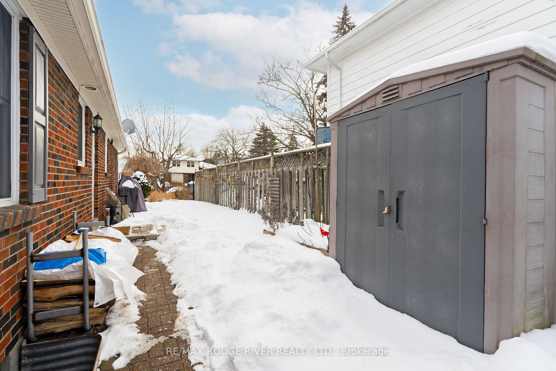 Photo 42 of 320 St. Lawrence Street, Whitby, Downtown Whitby — HOMEH