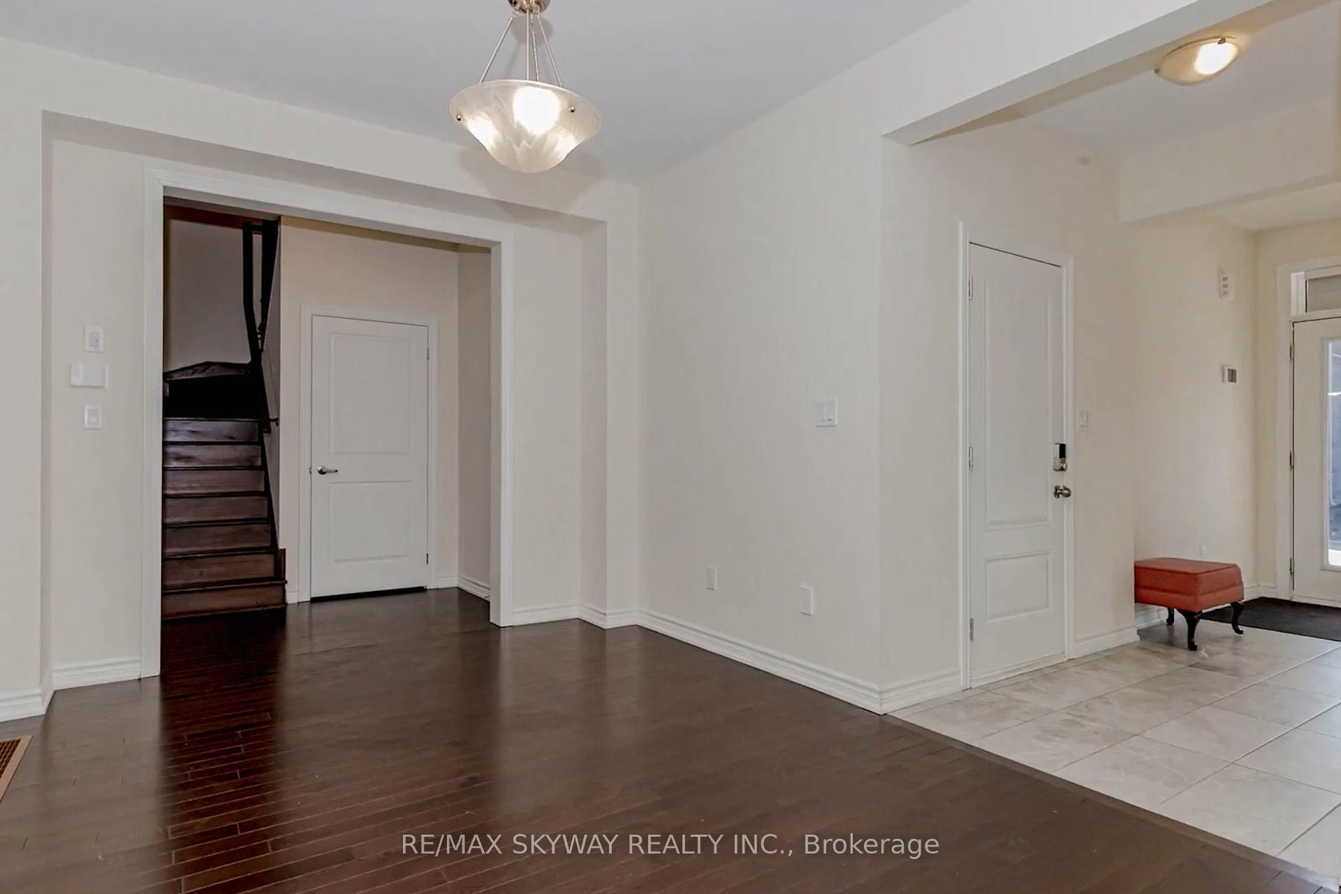 Photo 5 of 29 Thornvalley Terrace W, Caledon, Rural Caledon — HOMEH
