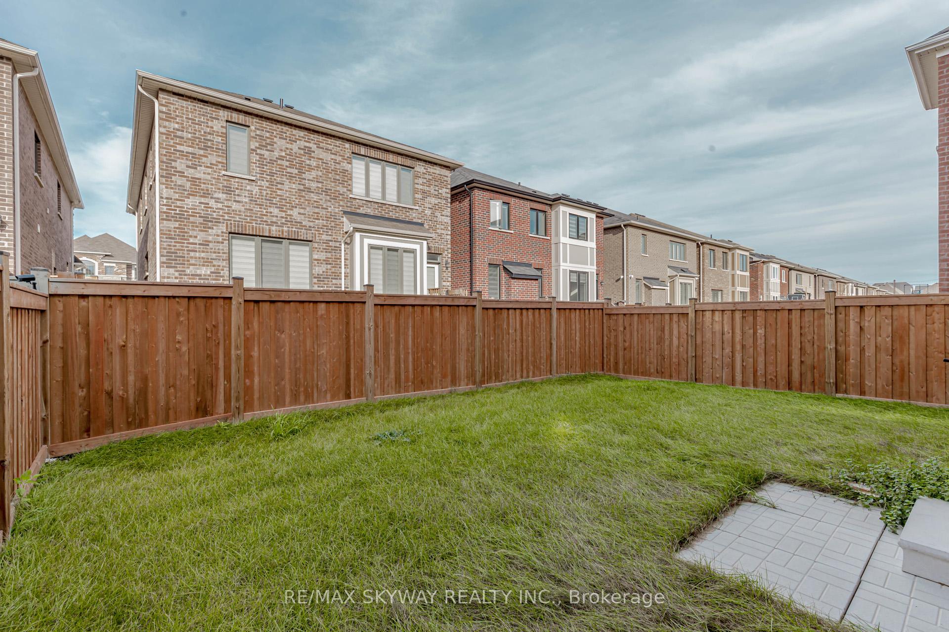 Photo 50 of 29 Thornvalley Terrace W, Caledon, Rural Caledon — HOMEH