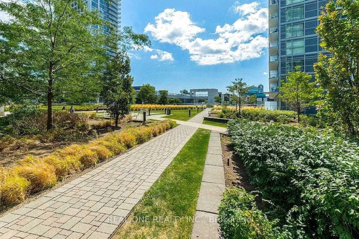 Photo 5 of Unit 2802, 2015 Sheppard Ave E, North York, Henry Farm — HOMEH