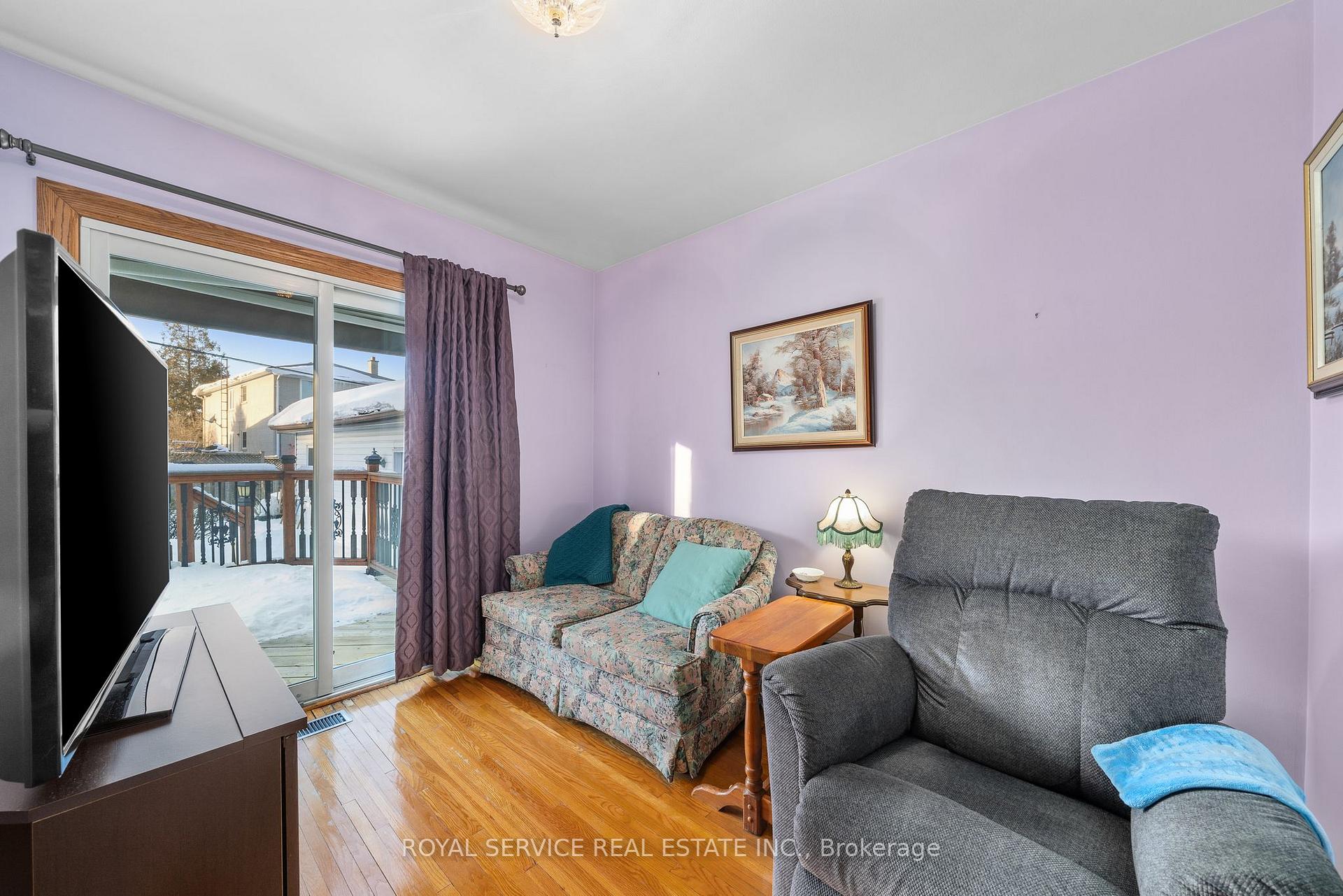 Photo 14 of 304 Jasper Avenue, Oshawa, Lakeview — HOMEH