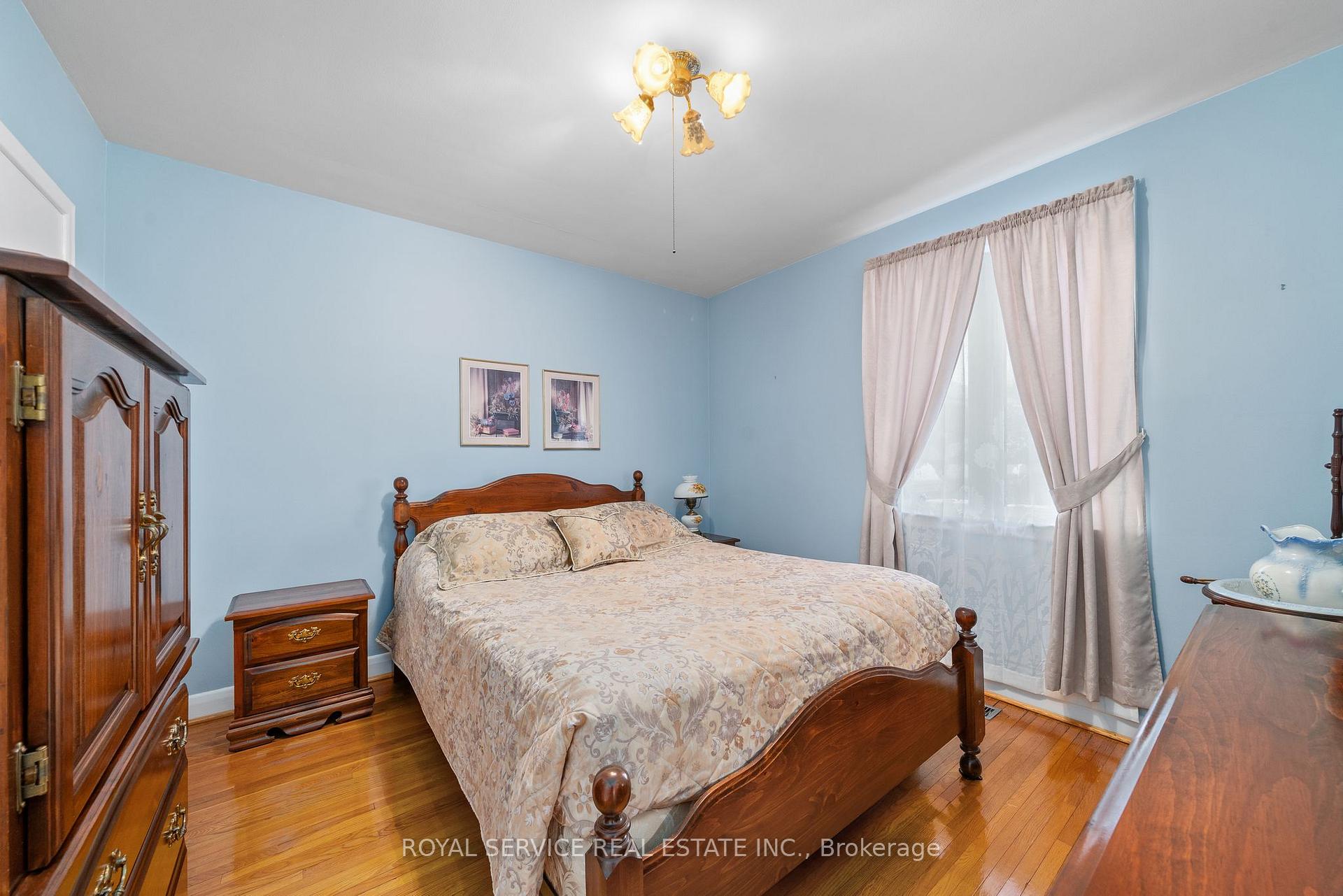 Photo 16 of 304 Jasper Avenue, Oshawa, Lakeview — HOMEH