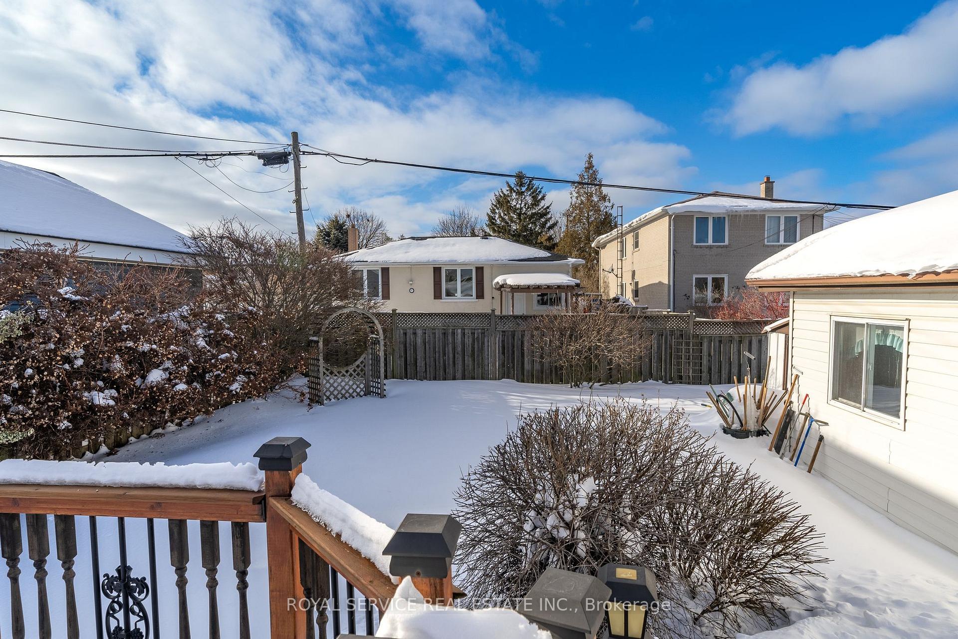 Photo 25 of 304 Jasper Avenue, Oshawa, Lakeview — HOMEH