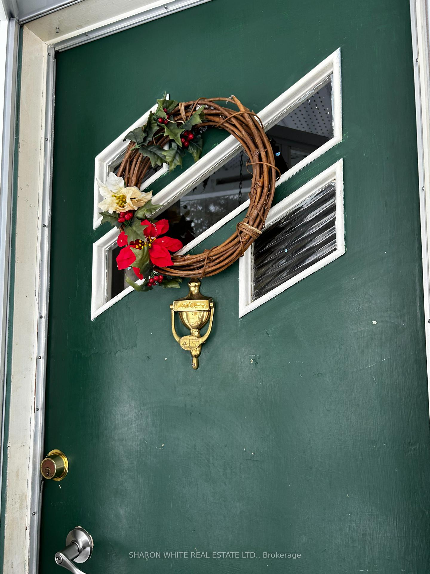 Photo 3 of 19 Johnston Crescent, Bancroft, Bancroft Ward — HOMEH