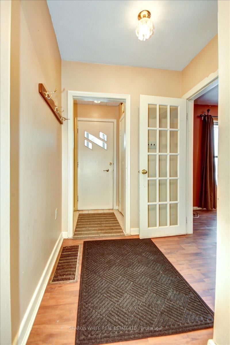 Photo 4 of 19 Johnston Crescent, Bancroft, Bancroft Ward — HOMEH