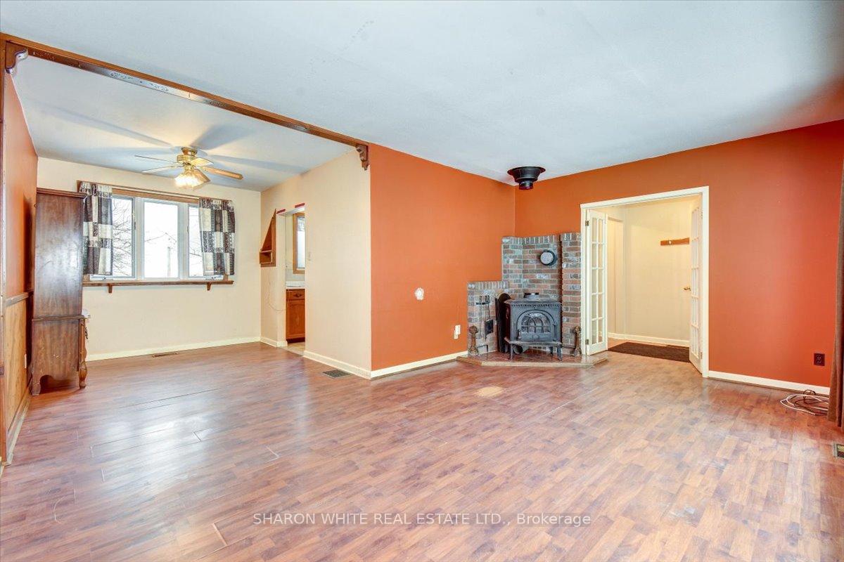 Photo 11 of 19 Johnston Crescent, Bancroft, Bancroft Ward — HOMEH