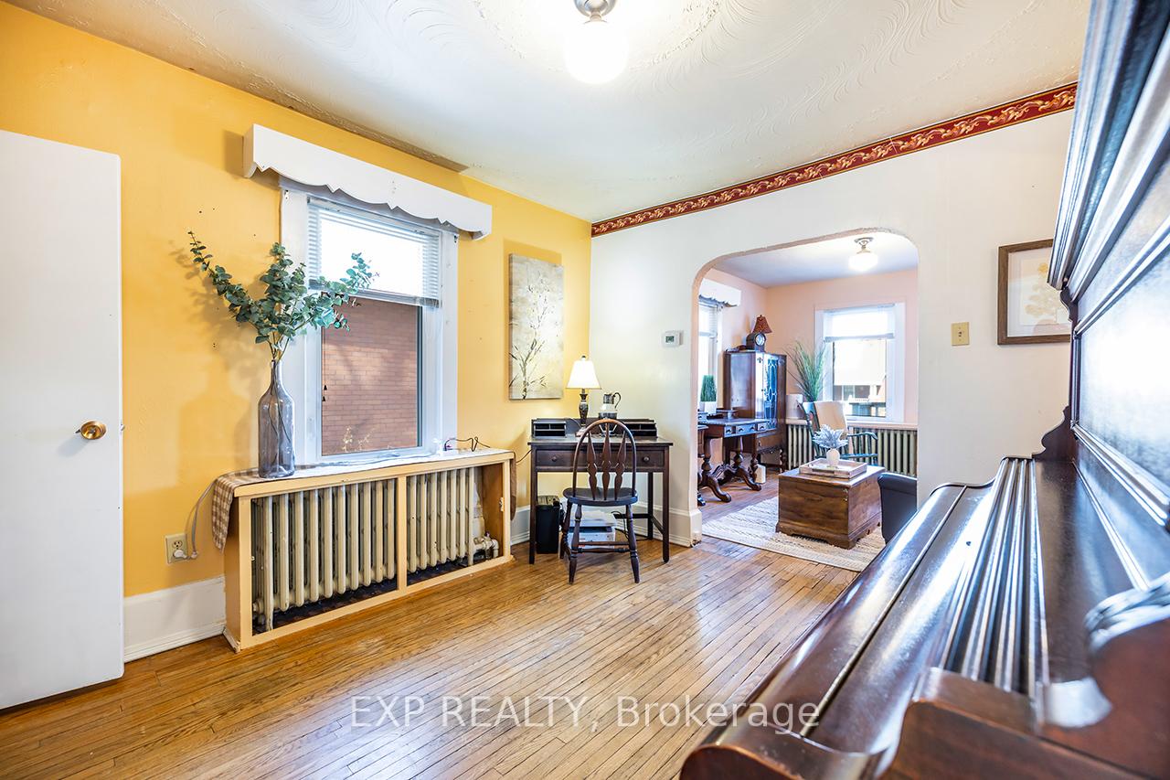 Photo 16 of 124 Park Road S, Oshawa, Vanier — HOMEH