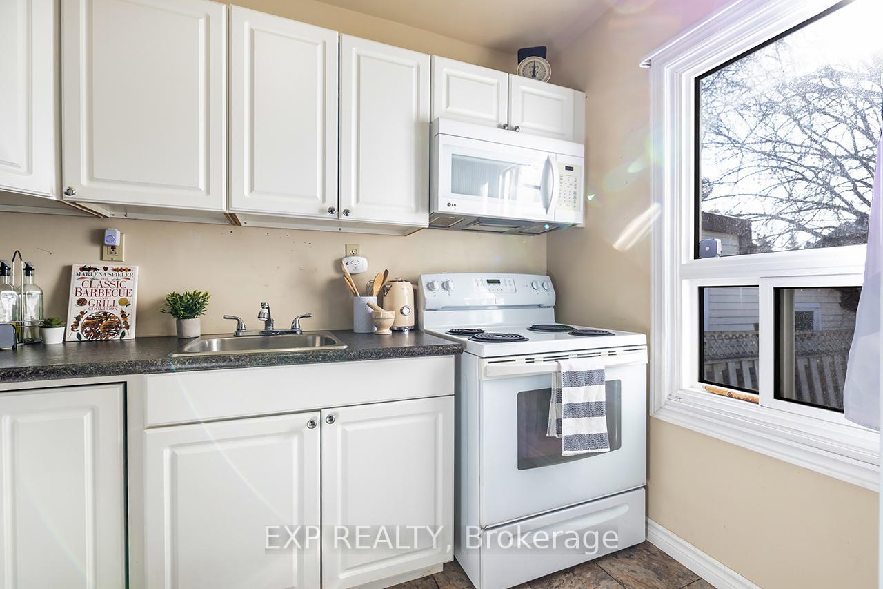 Photo 18 of 124 Park Road S, Oshawa, Vanier — HOMEH