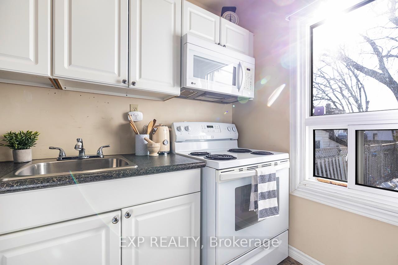 Photo 21 of 124 Park Road S, Oshawa, Vanier — HOMEH