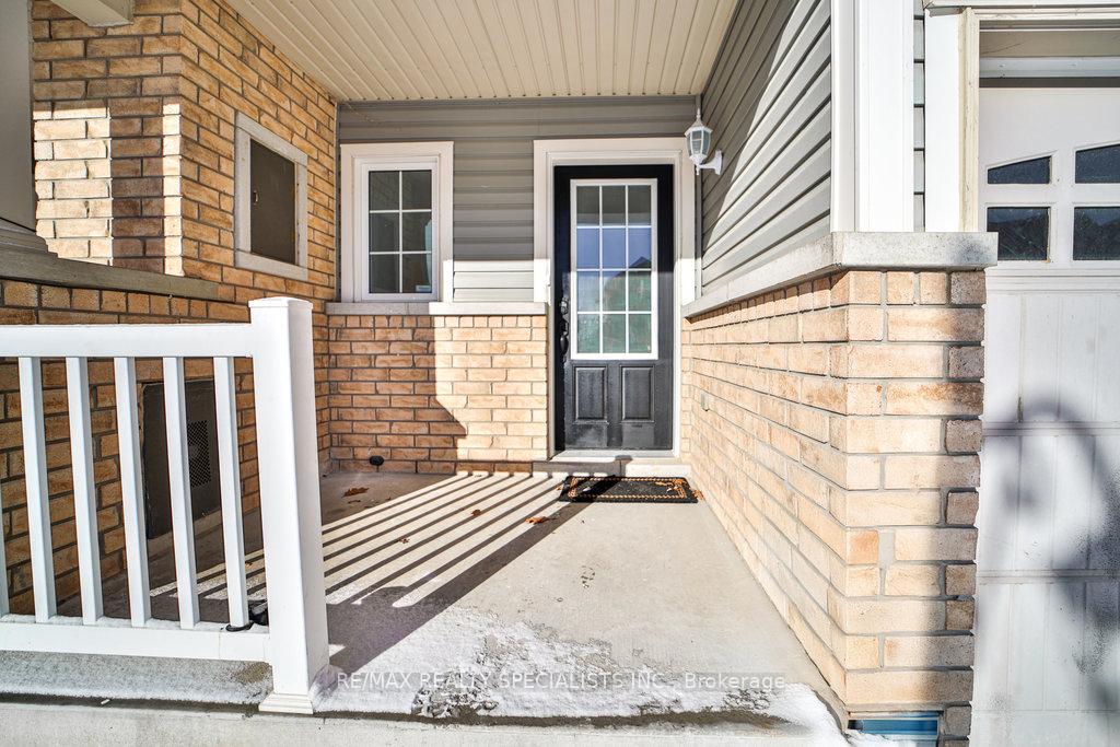 Photo 9 of 46 Adanac Drive, Whitby, Blue Grass Meadows — HOMEH