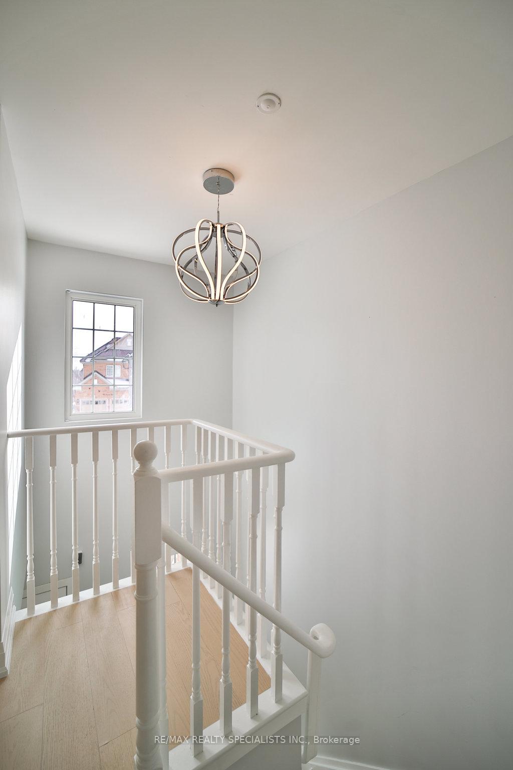 Photo 21 of 46 Adanac Drive, Whitby, Blue Grass Meadows — HOMEH