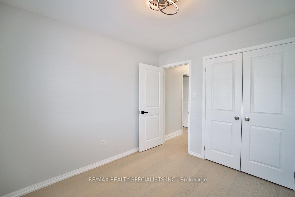 Photo 26 of 46 Adanac Drive, Whitby, Blue Grass Meadows — HOMEH