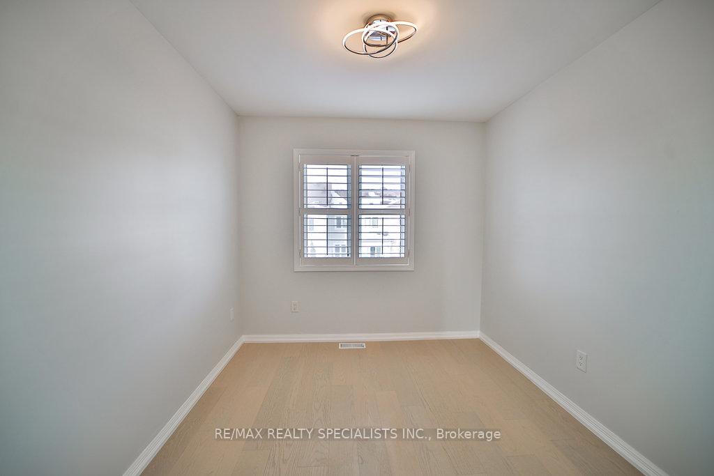 Photo 27 of 46 Adanac Drive, Whitby, Blue Grass Meadows — HOMEH