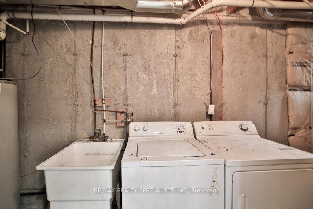 Photo 38 of 46 Adanac Drive, Whitby, Blue Grass Meadows — HOMEH