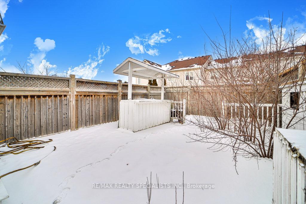Photo 40 of 46 Adanac Drive, Whitby, Blue Grass Meadows — HOMEH