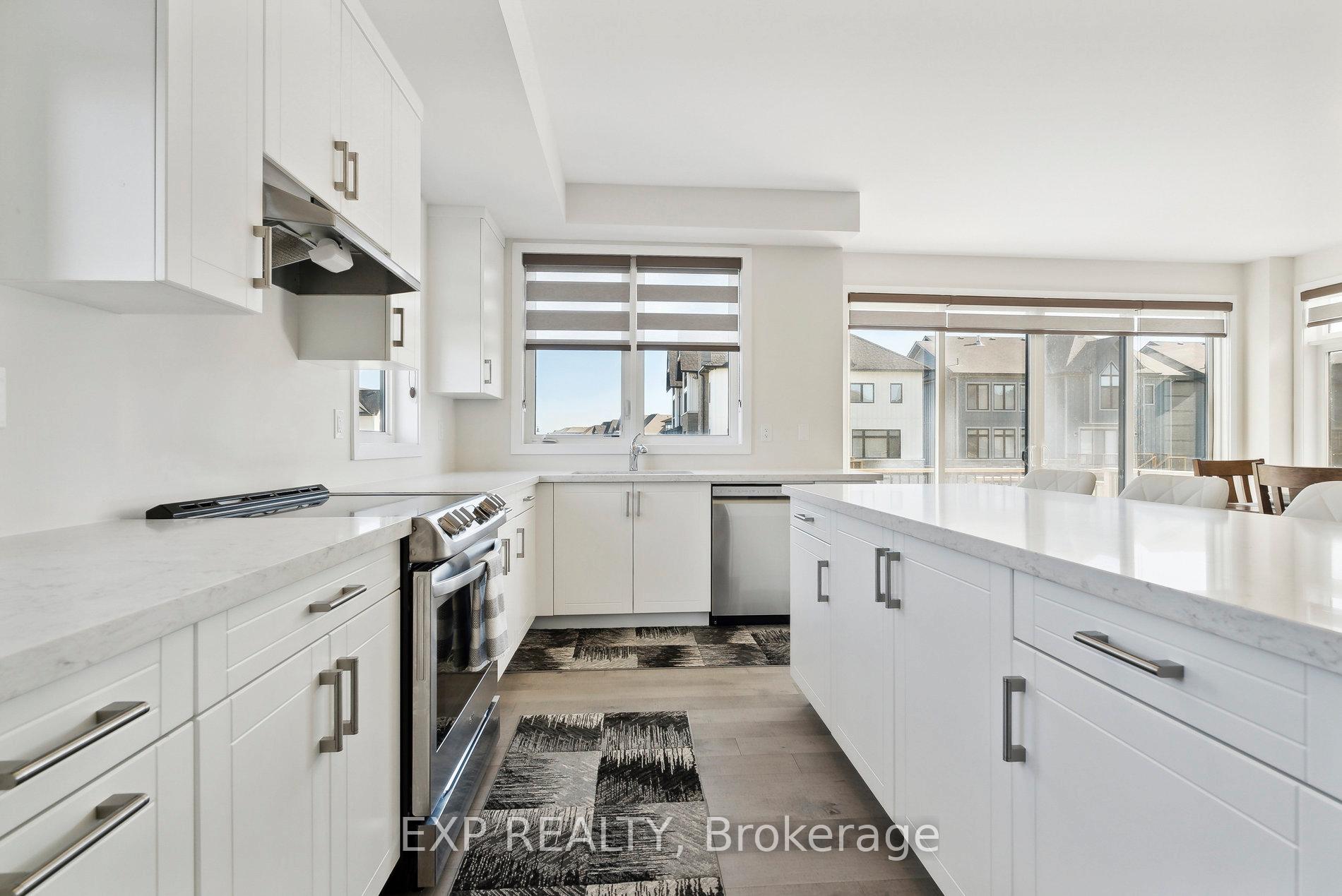 Photo 9 of 100 Stoneleigh Drive, Blue Mountains — HOMEH