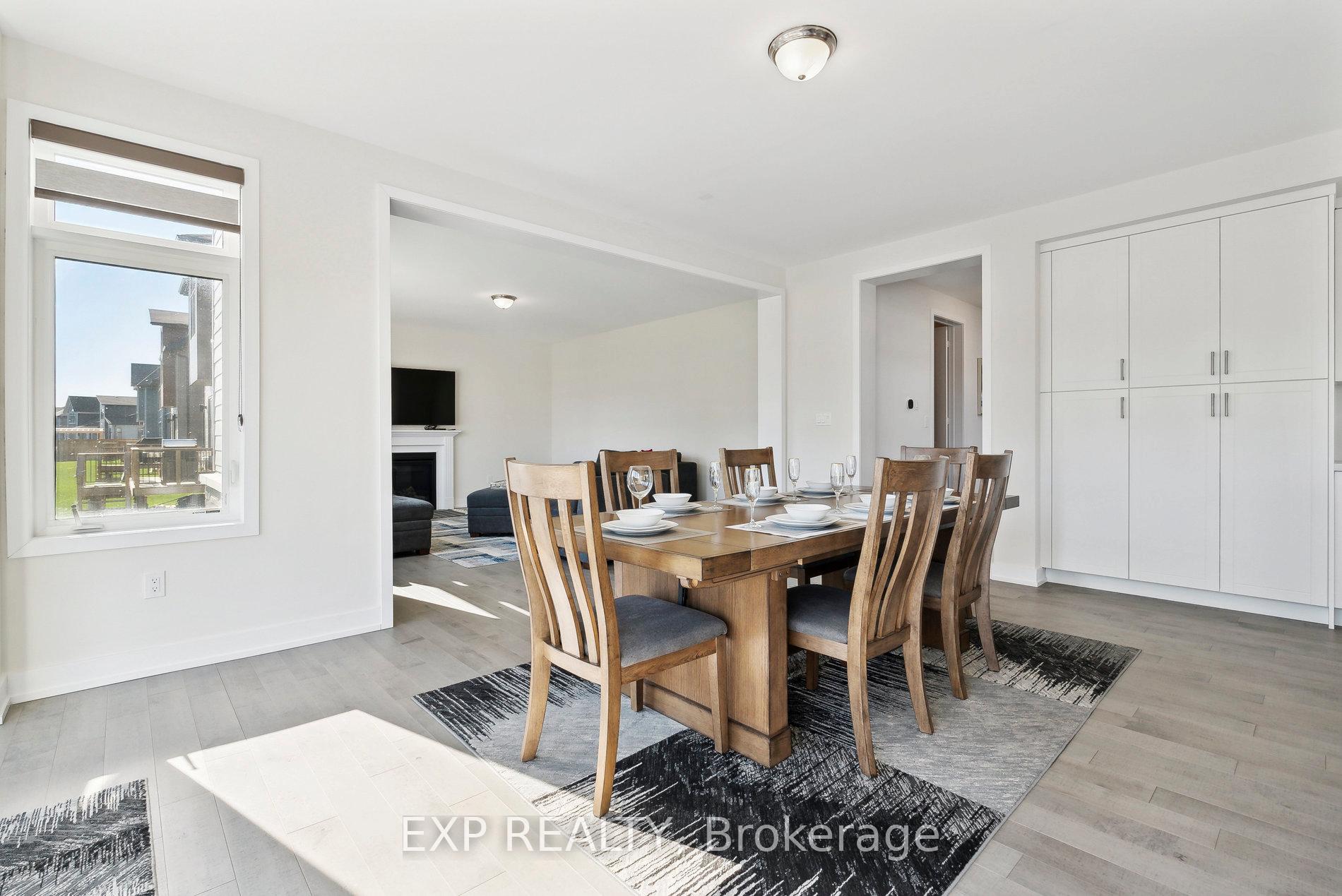 Photo 12 of 100 Stoneleigh Drive, Blue Mountains — HOMEH