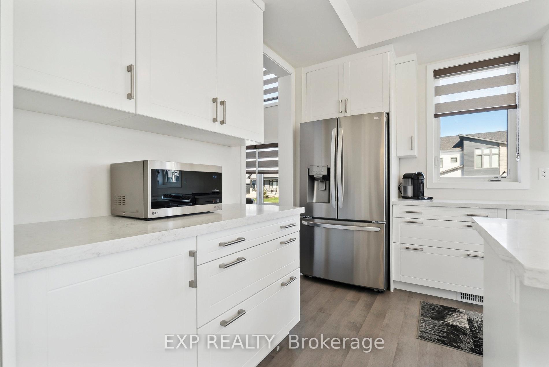 Photo 15 of 100 Stoneleigh Drive, Blue Mountains — HOMEH
