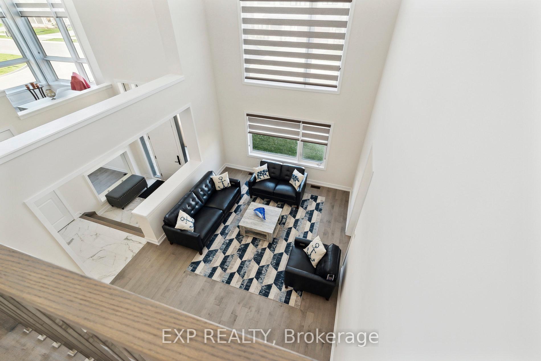 Photo 18 of 100 Stoneleigh Drive, Blue Mountains — HOMEH