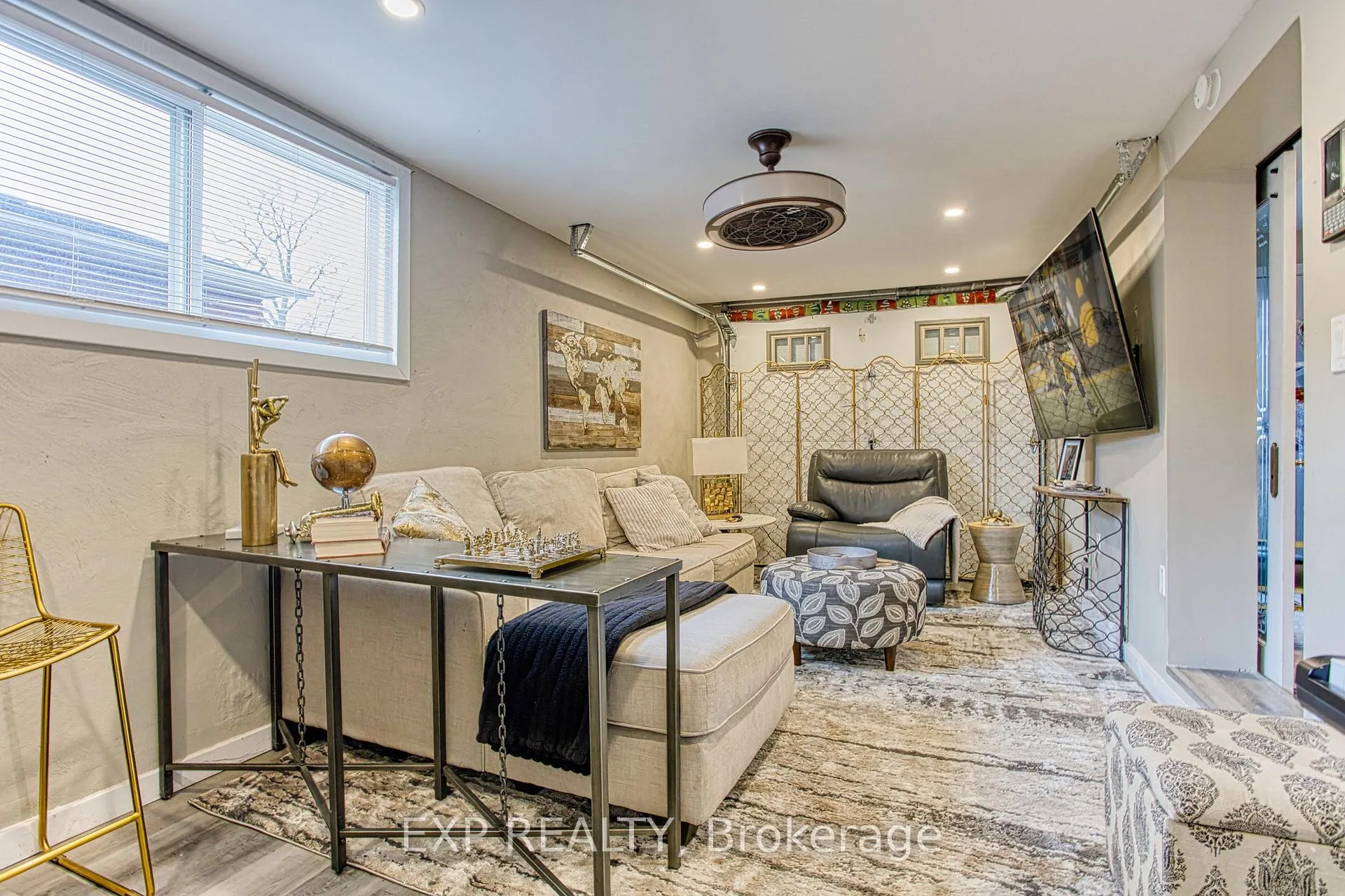 Photo 6 of 4504 Queensway Gardens, Niagara Falls, Morrison — HOMEH