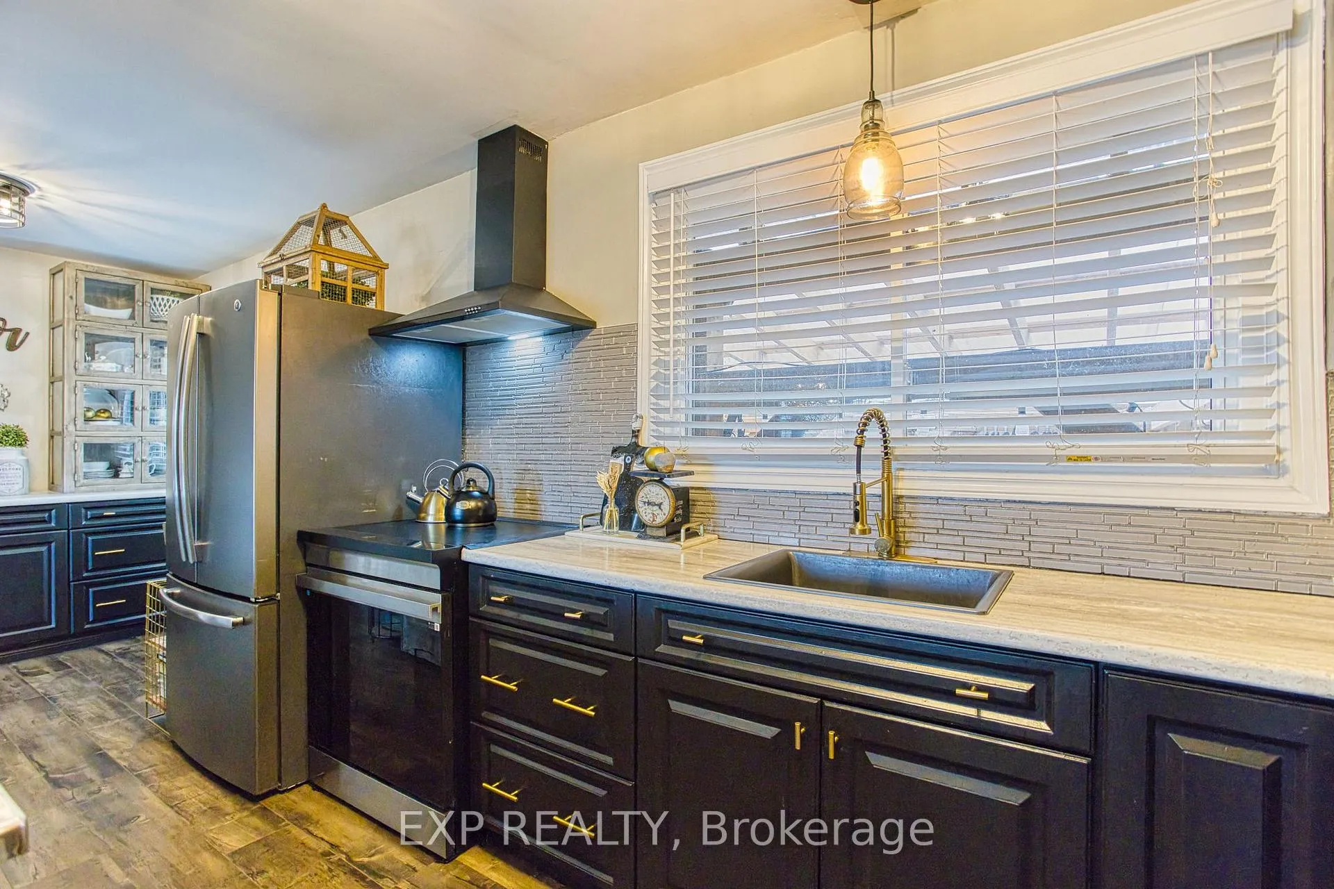 Photo 20 of 4504 Queensway Gardens, Niagara Falls, Morrison — HOMEH