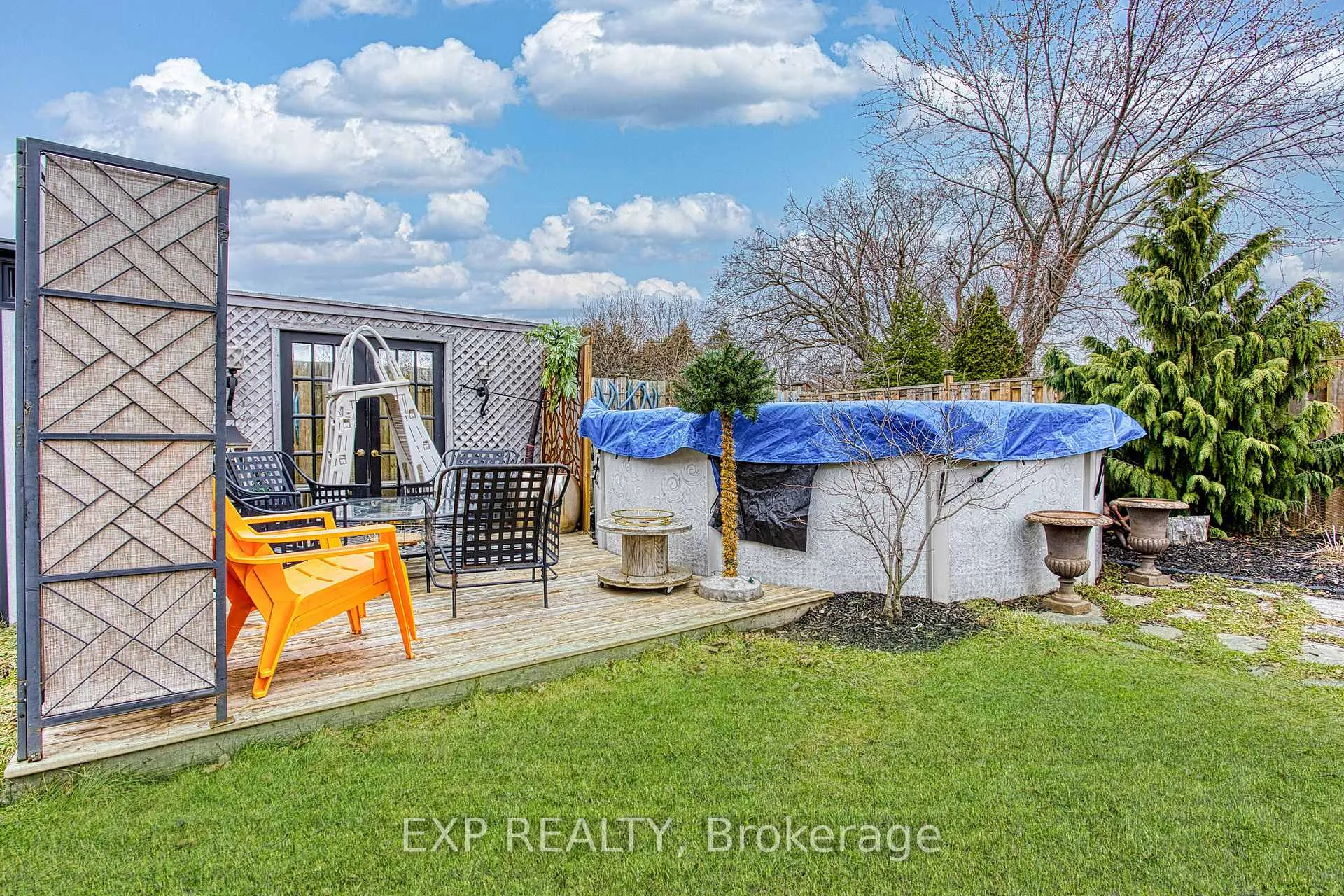 Photo 37 of 4504 Queensway Gardens, Niagara Falls, Morrison — HOMEH
