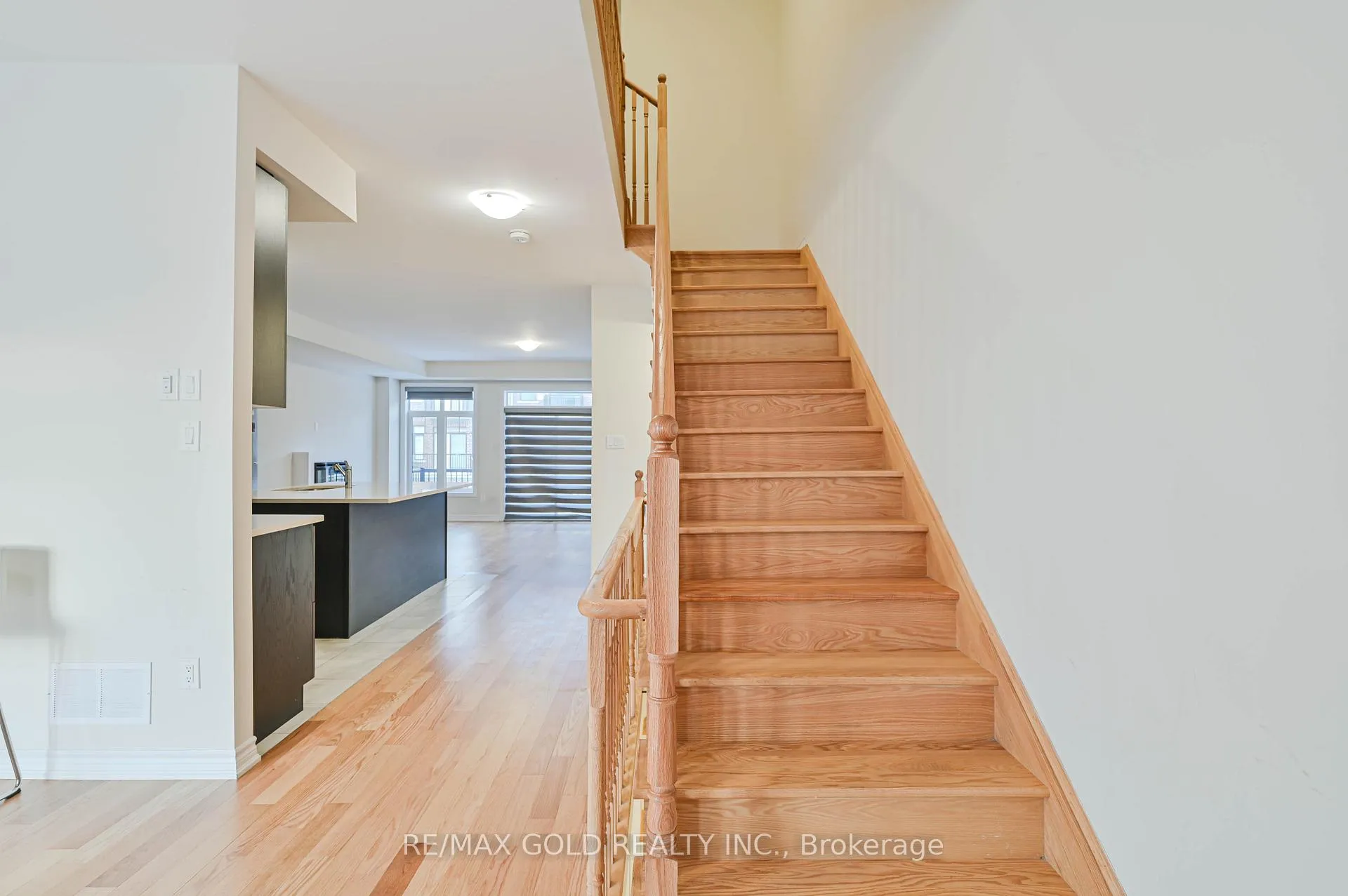Photo 38 of 27 minnock Street, Caledon, Rural Caledon — HOMEH