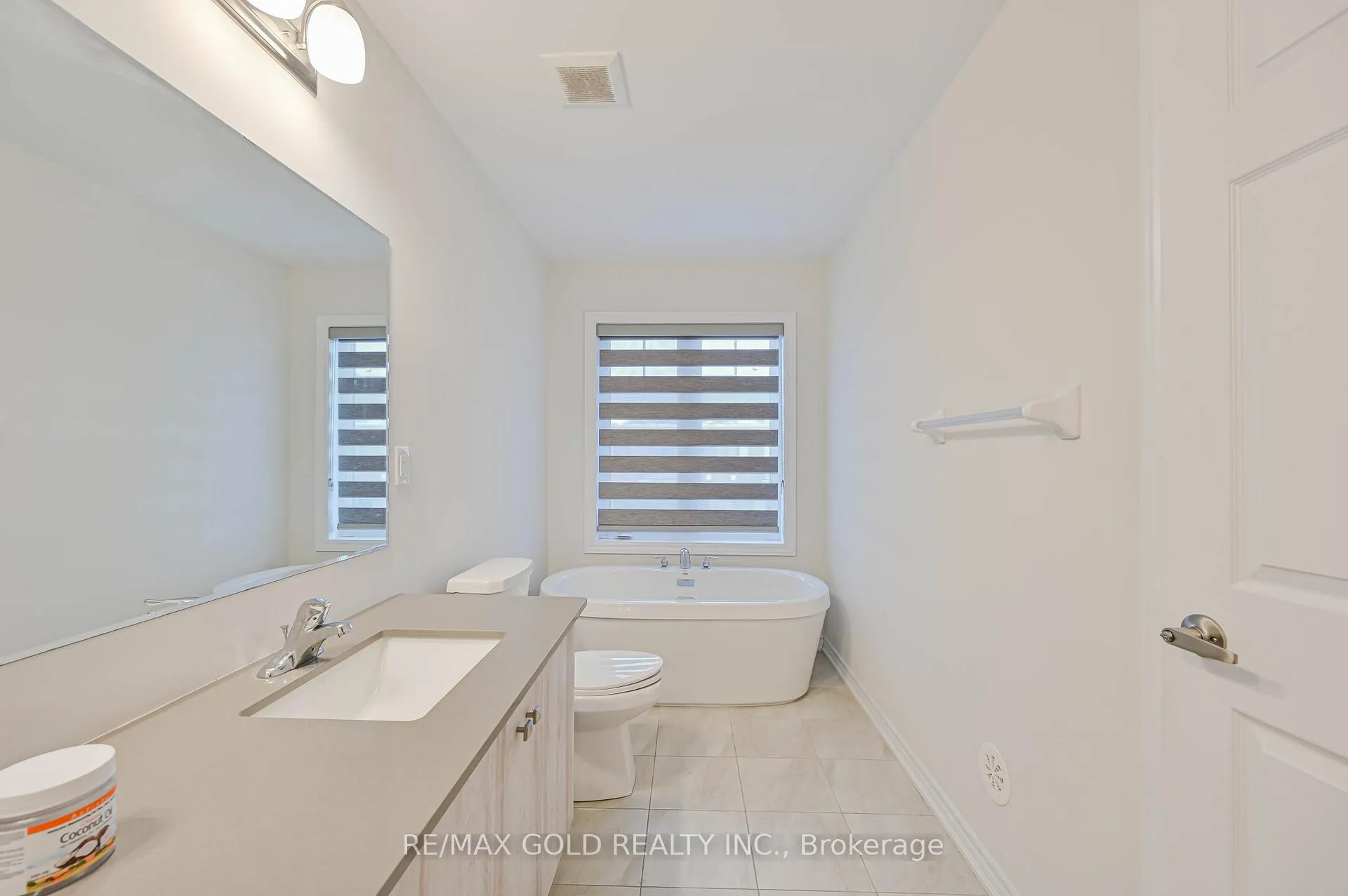 Photo 71 of 27 minnock Street, Caledon, Rural Caledon — HOMEH