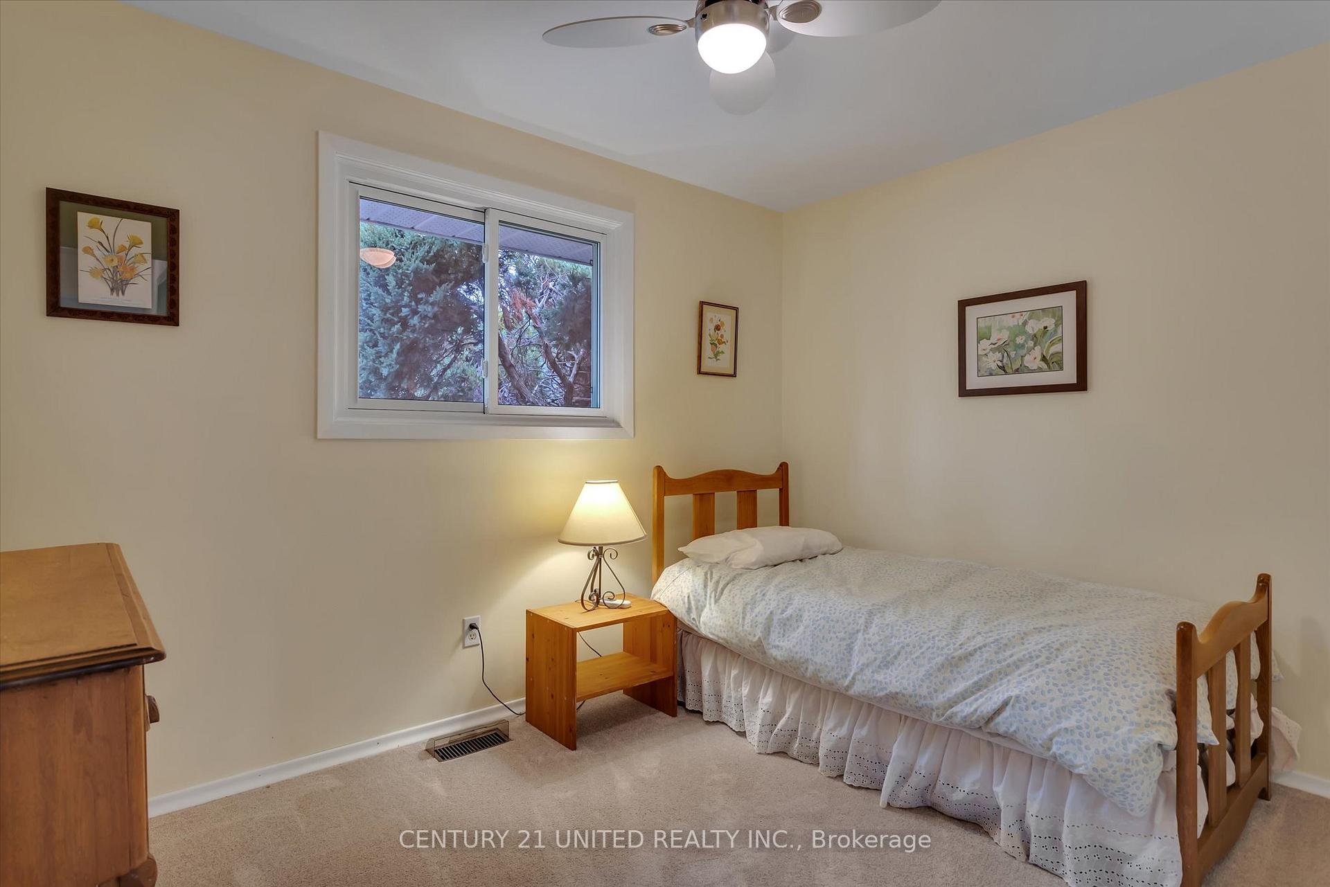 Photo 5 of 1087 Barnardo Avenue, Peterborough, Northcrest Ward 5 — HOMEH