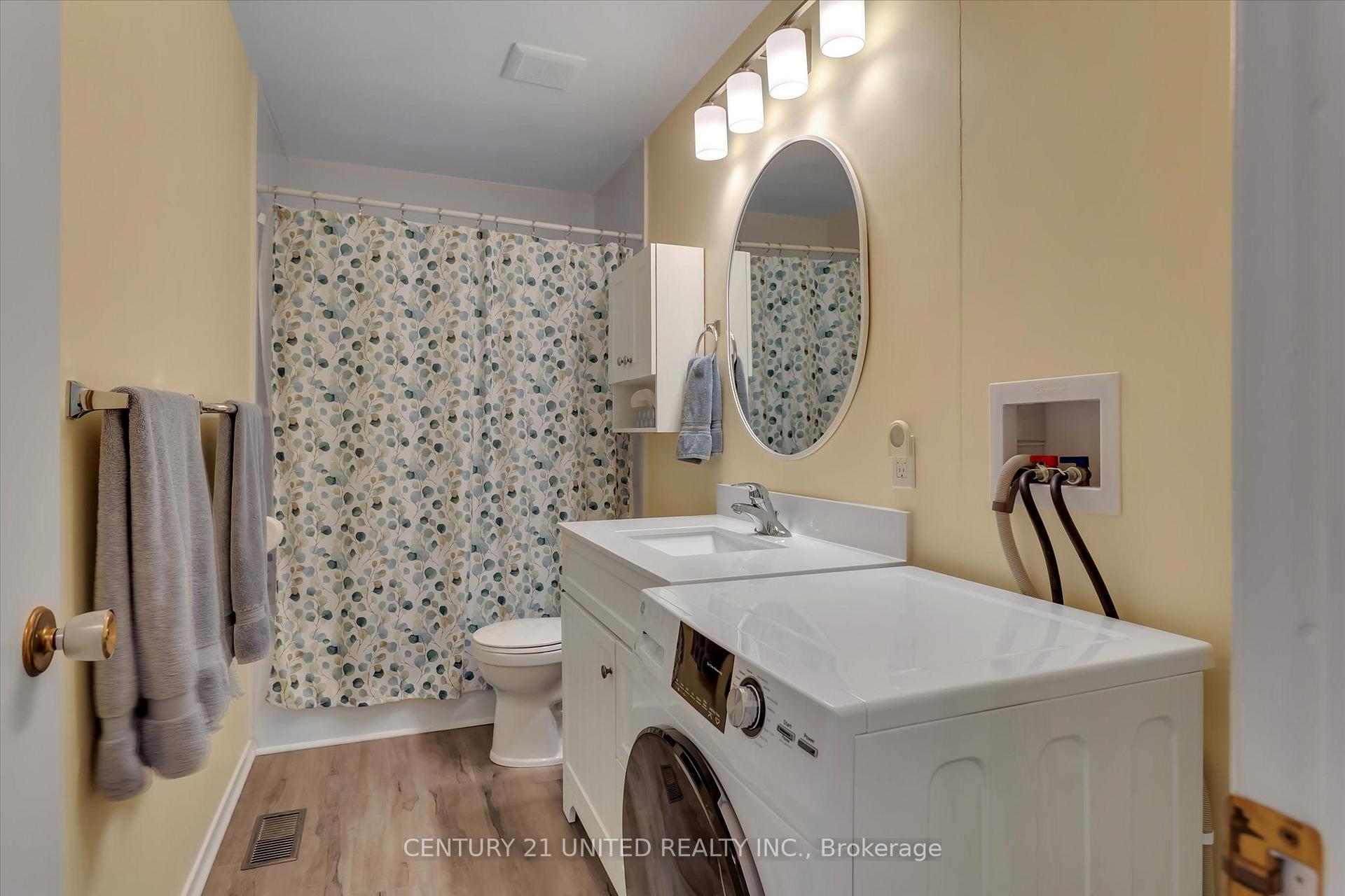 Photo 6 of 1087 Barnardo Avenue, Peterborough, Northcrest Ward 5 — HOMEH