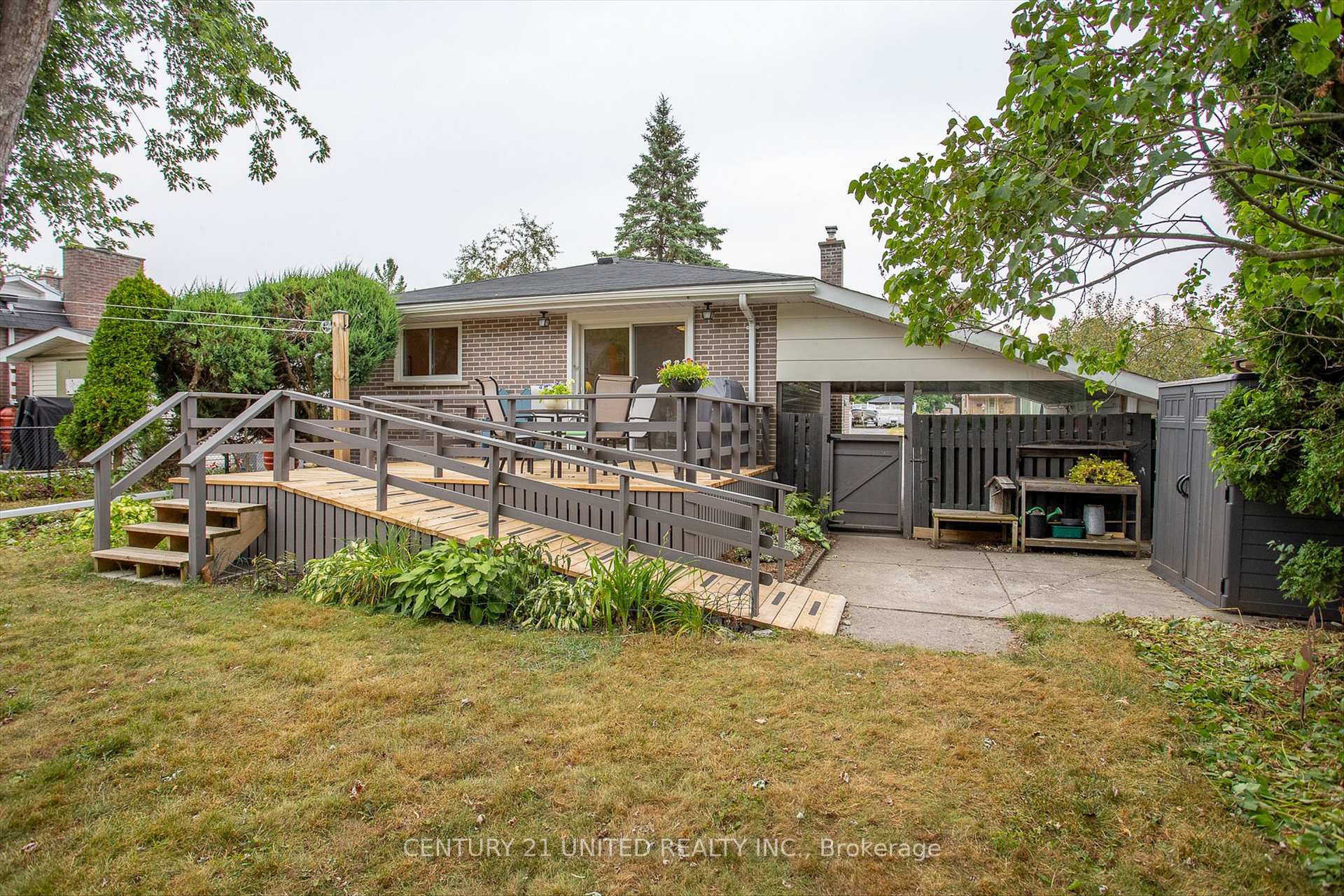 Photo 12 of 1087 Barnardo Avenue, Peterborough, Northcrest Ward 5 — HOMEH