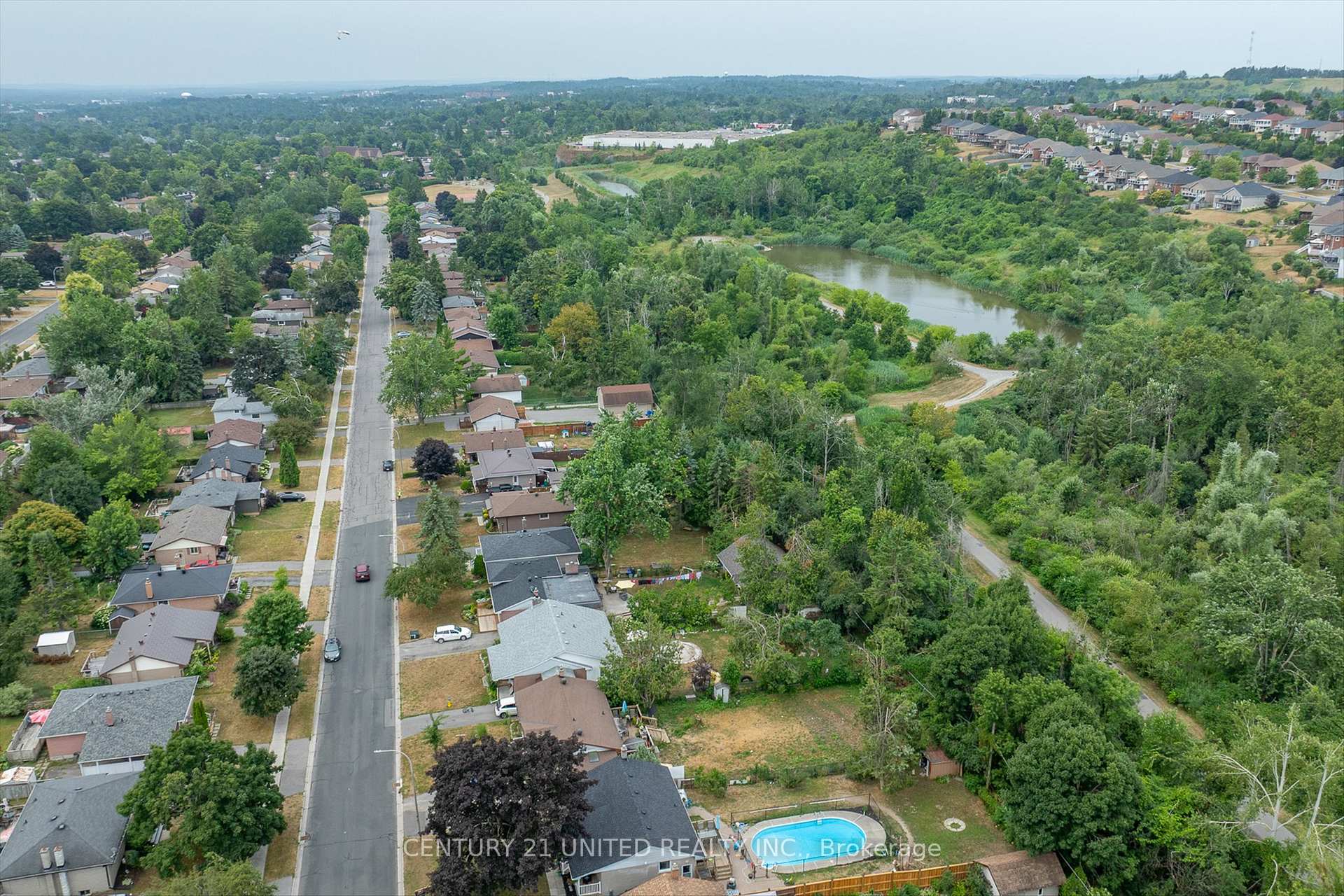 Photo 23 of 1087 Barnardo Avenue, Peterborough, Northcrest Ward 5 — HOMEH