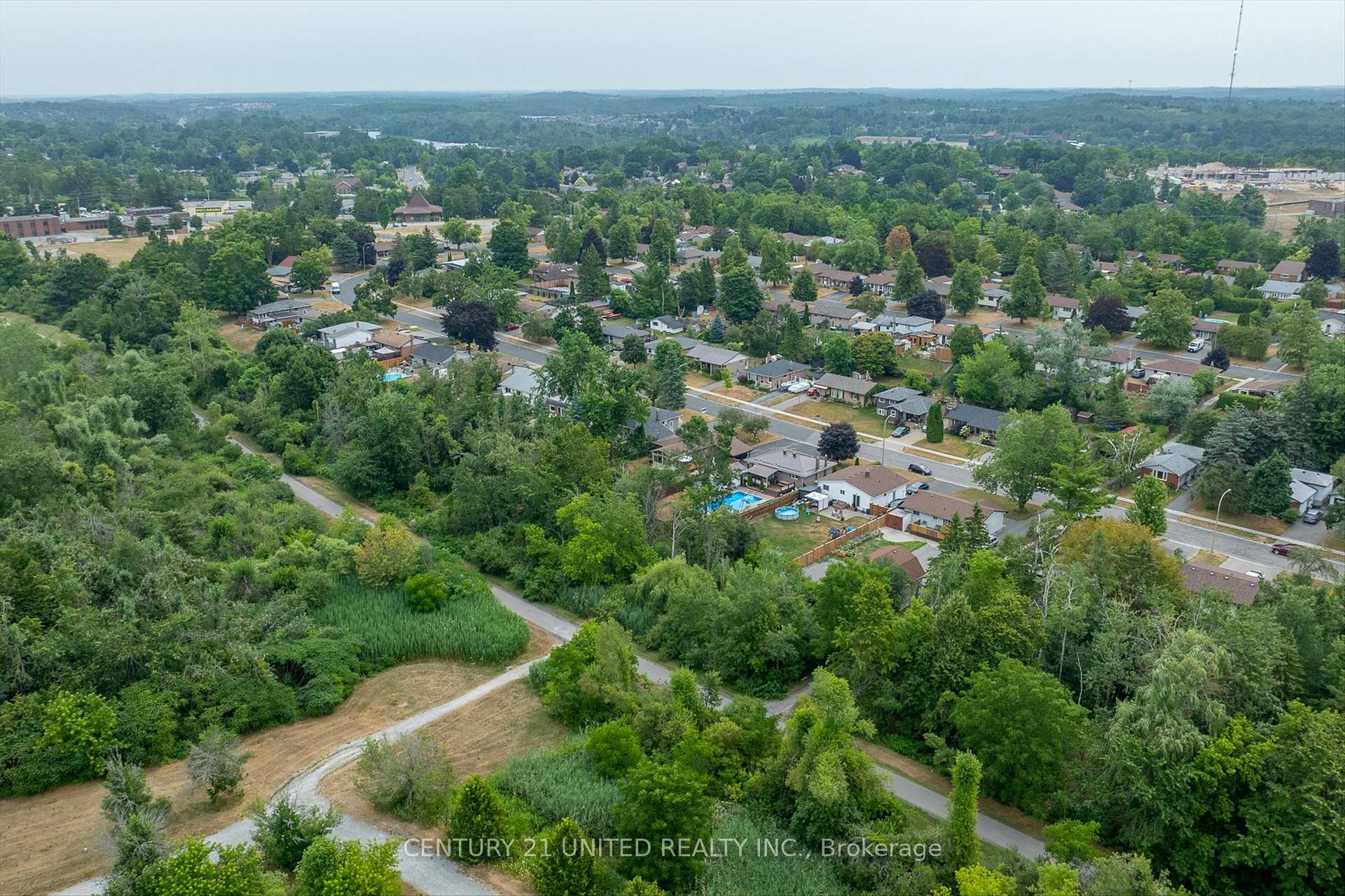 Photo 24 of 1087 Barnardo Avenue, Peterborough, Northcrest Ward 5 — HOMEH