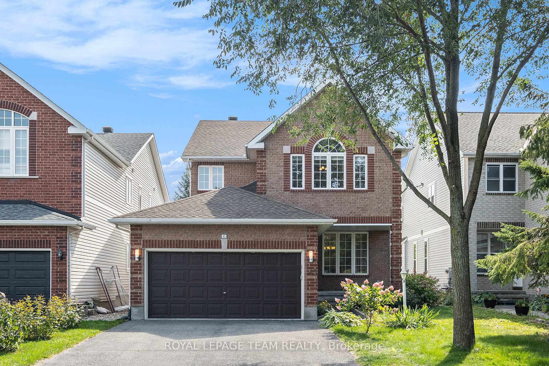 Front of 45 Boulder Way