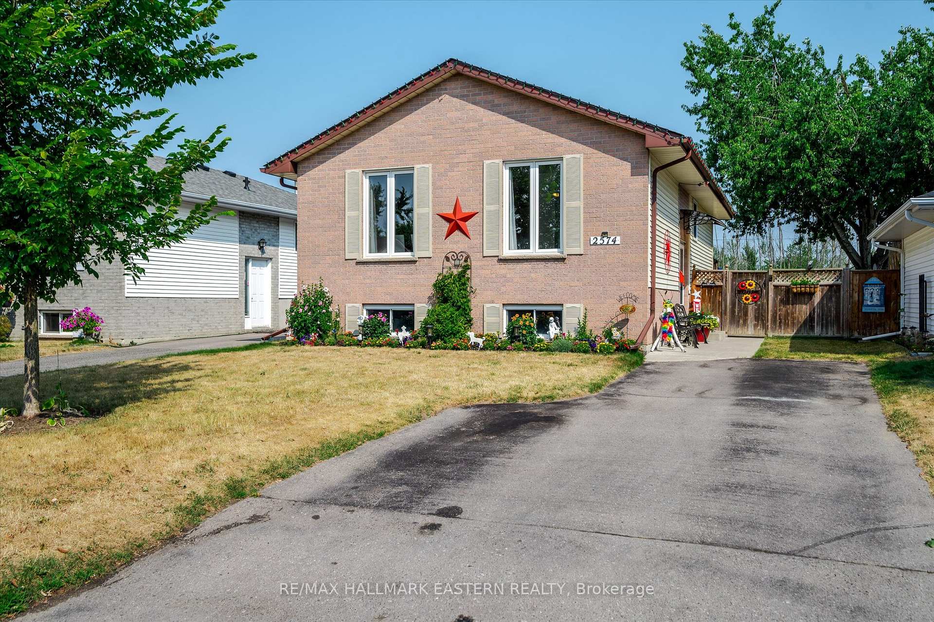 Front of 2574 Foxmeadow Road