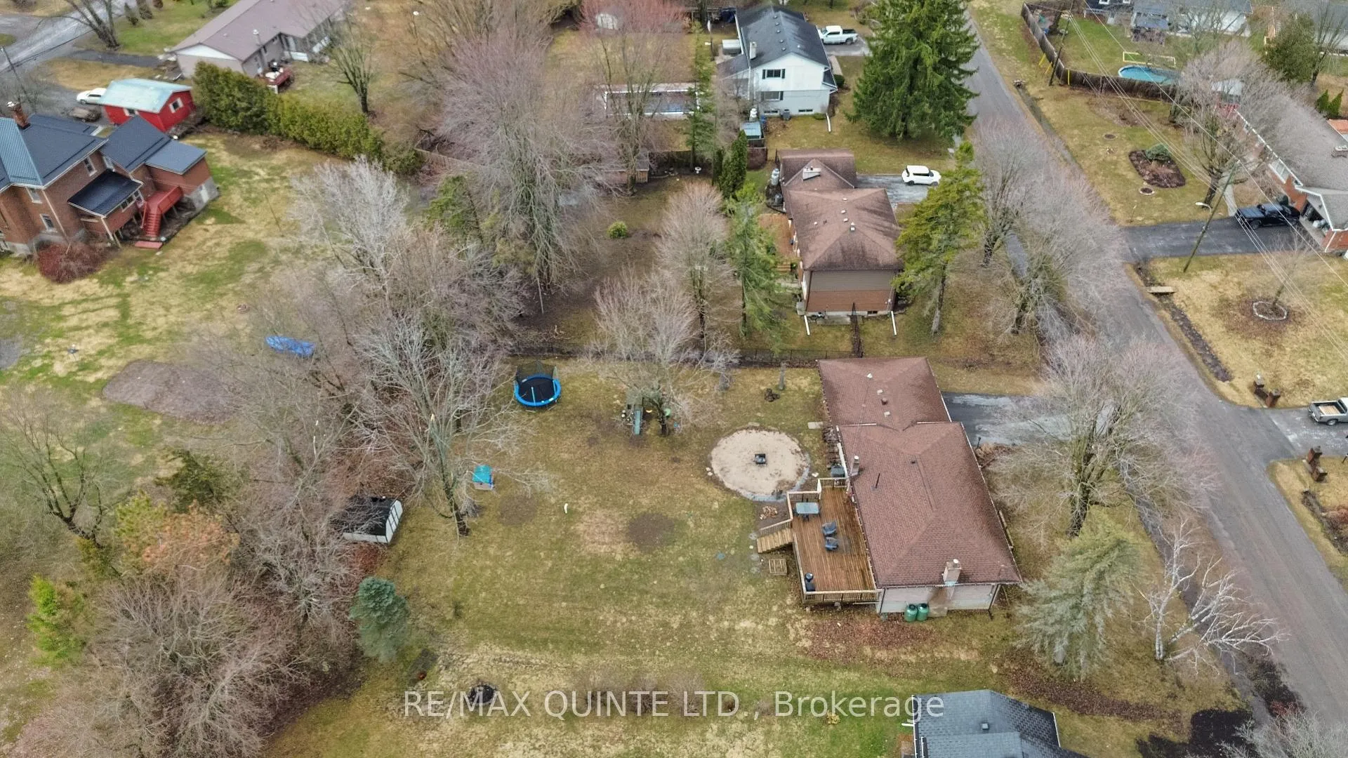Photo 8 of 20 Taylor Drive, Prince Edward County, Ameliasburg Ward — HOMEH
