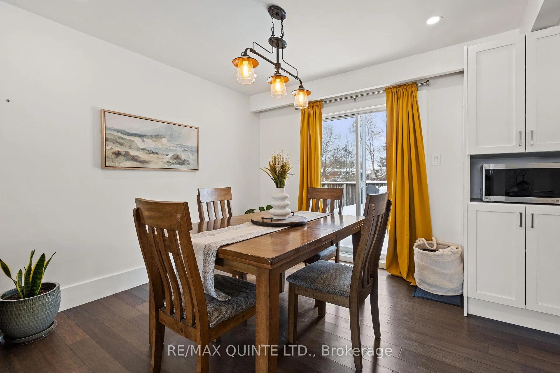 Photo 18 of 20 Taylor Drive, Prince Edward County, Ameliasburg Ward — HOMEH