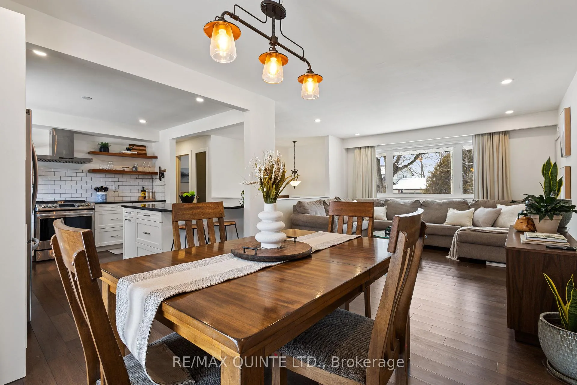 Photo 19 of 20 Taylor Drive, Prince Edward County, Ameliasburg Ward — HOMEH